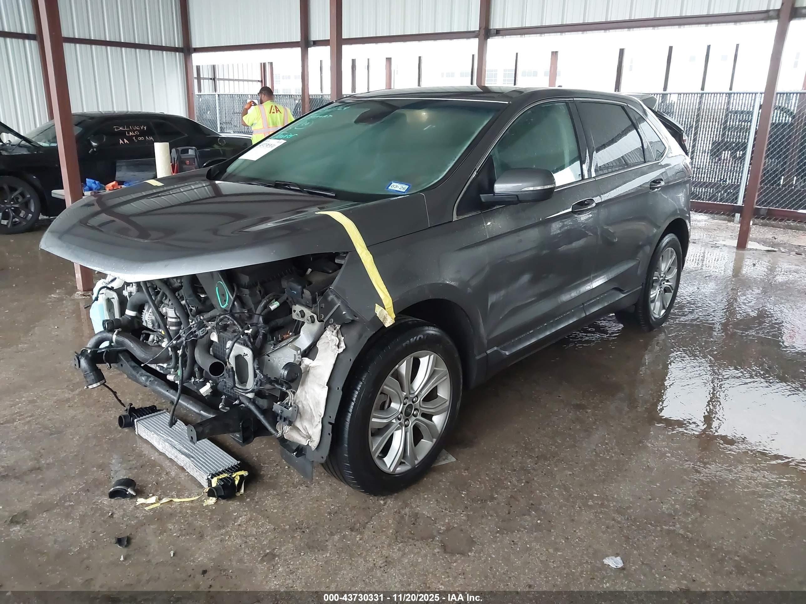 FORD EDGE image 2