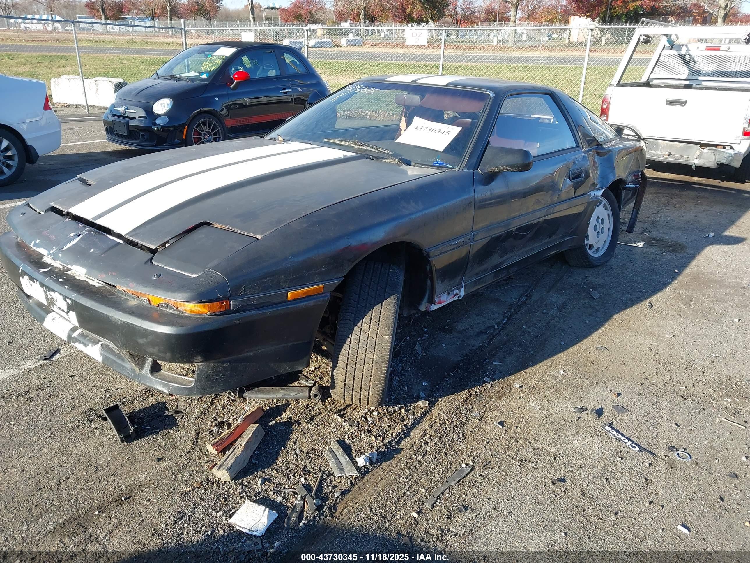 TOYOTA SUPRA image 2