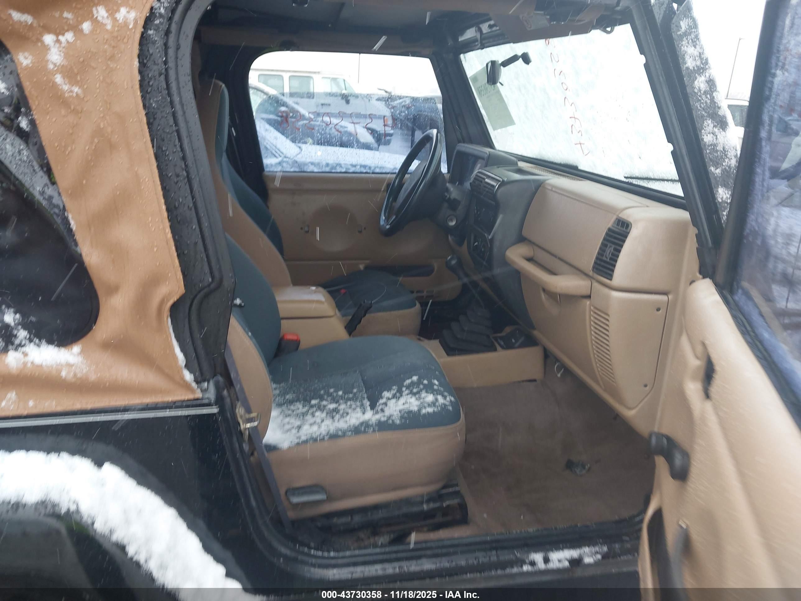 JEEP WRANGLER image 5