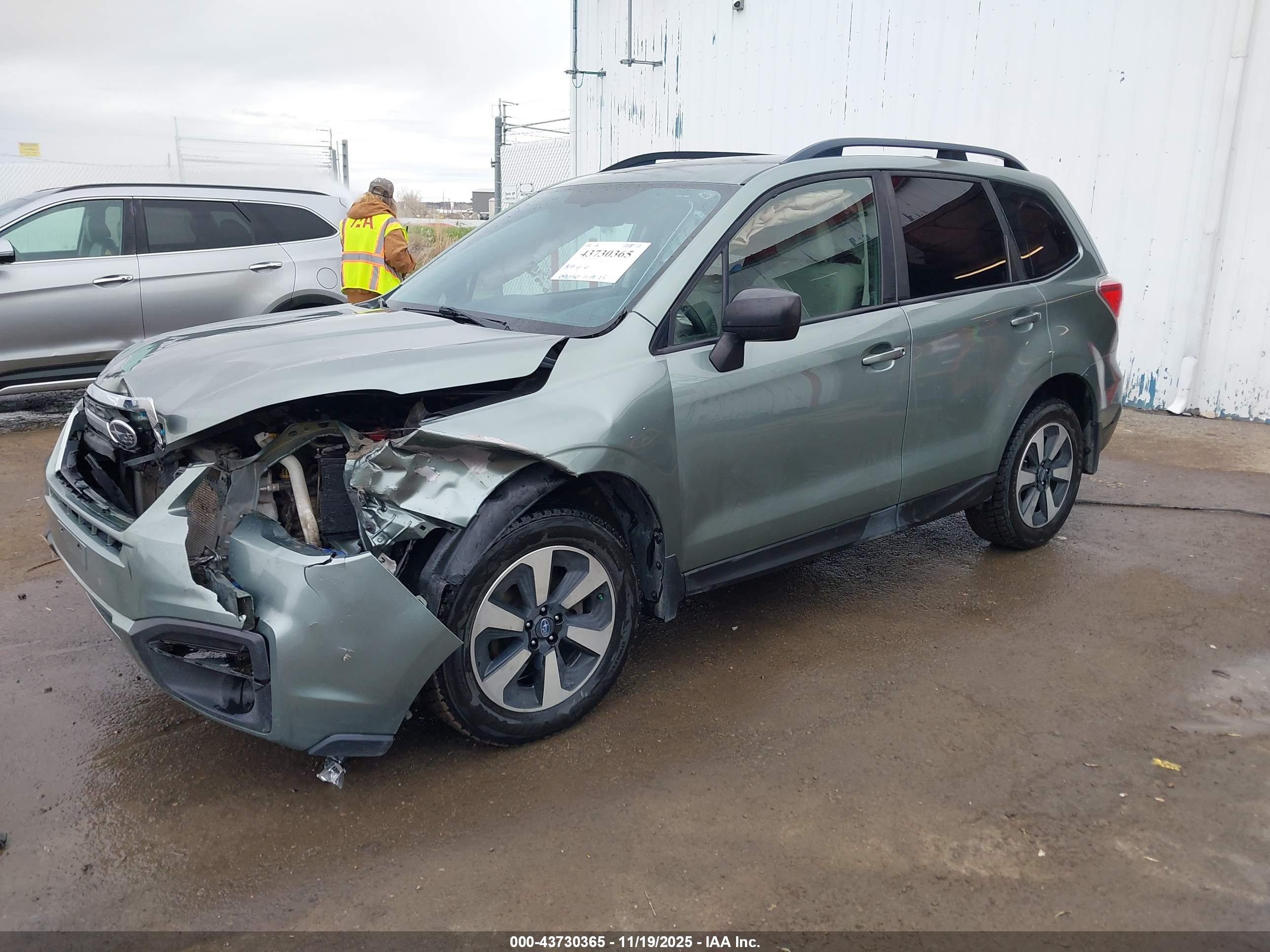 SUBARU FORESTER image 2