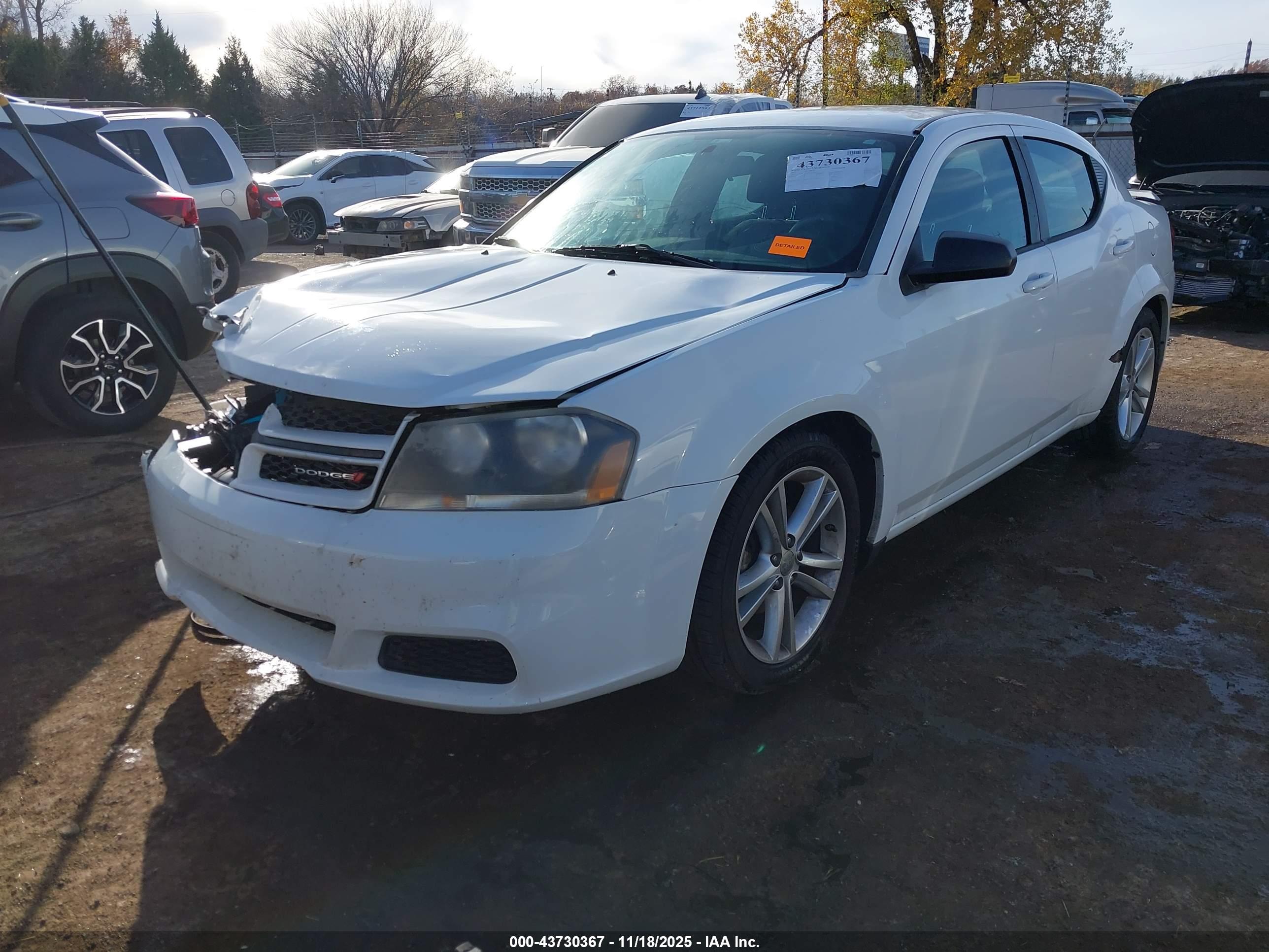 DODGE AVENGER image 2