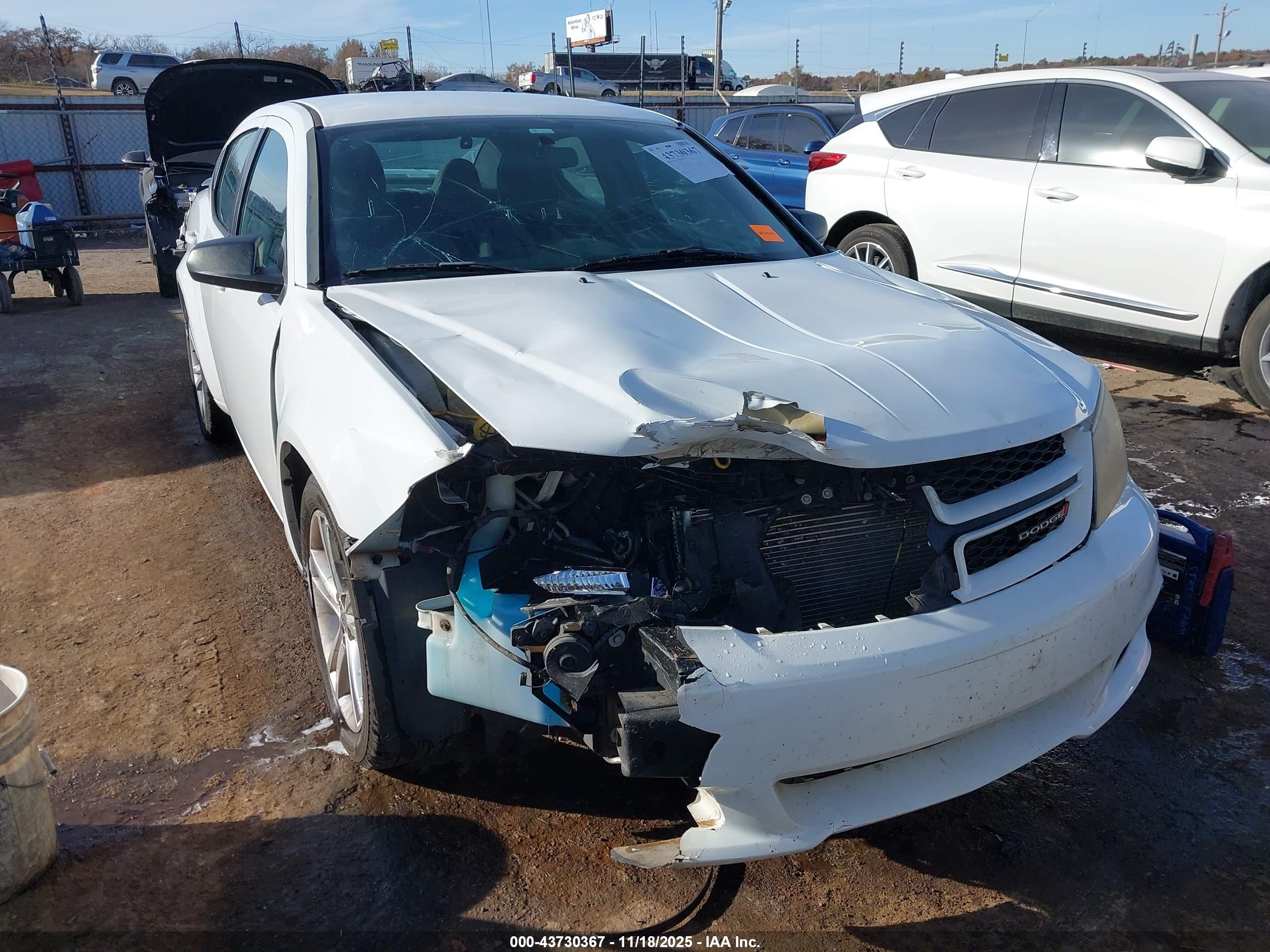 DODGE AVENGER image 6