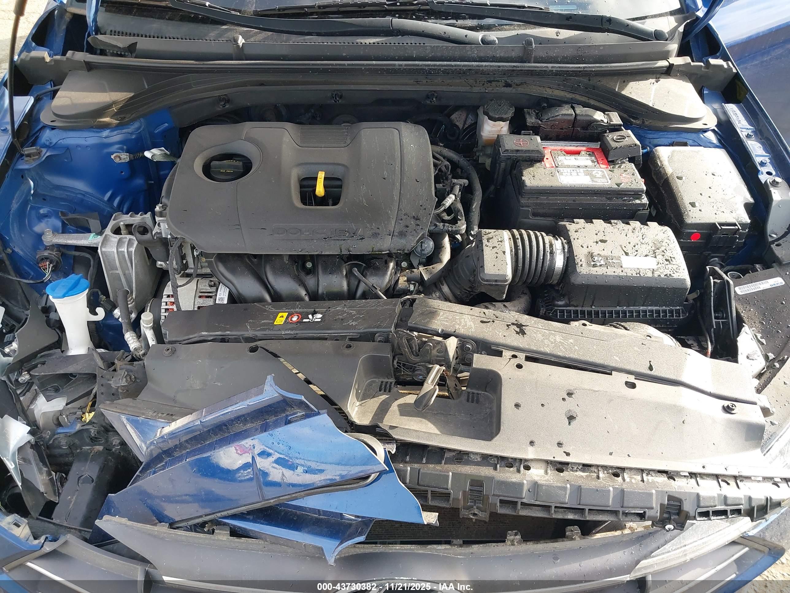 HYUNDAI ELANTRA image 10