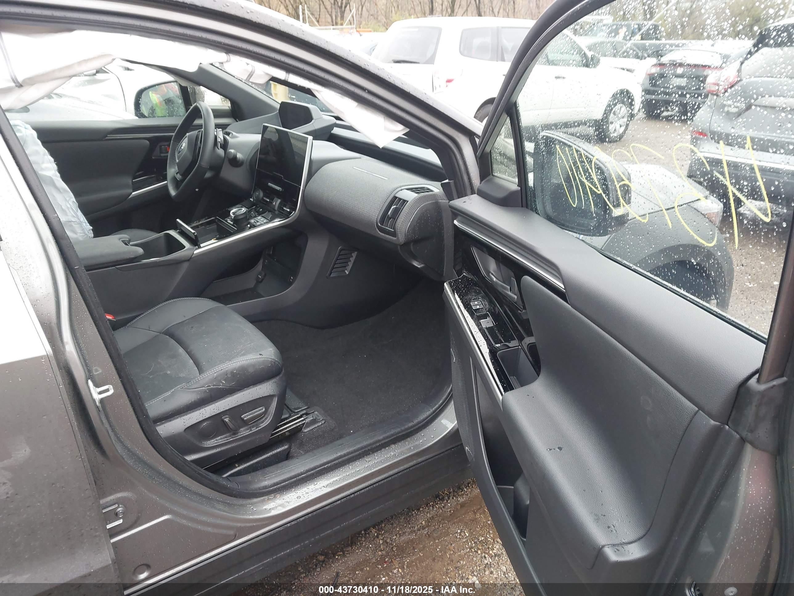 SUBARU SOLTERRA image 5
