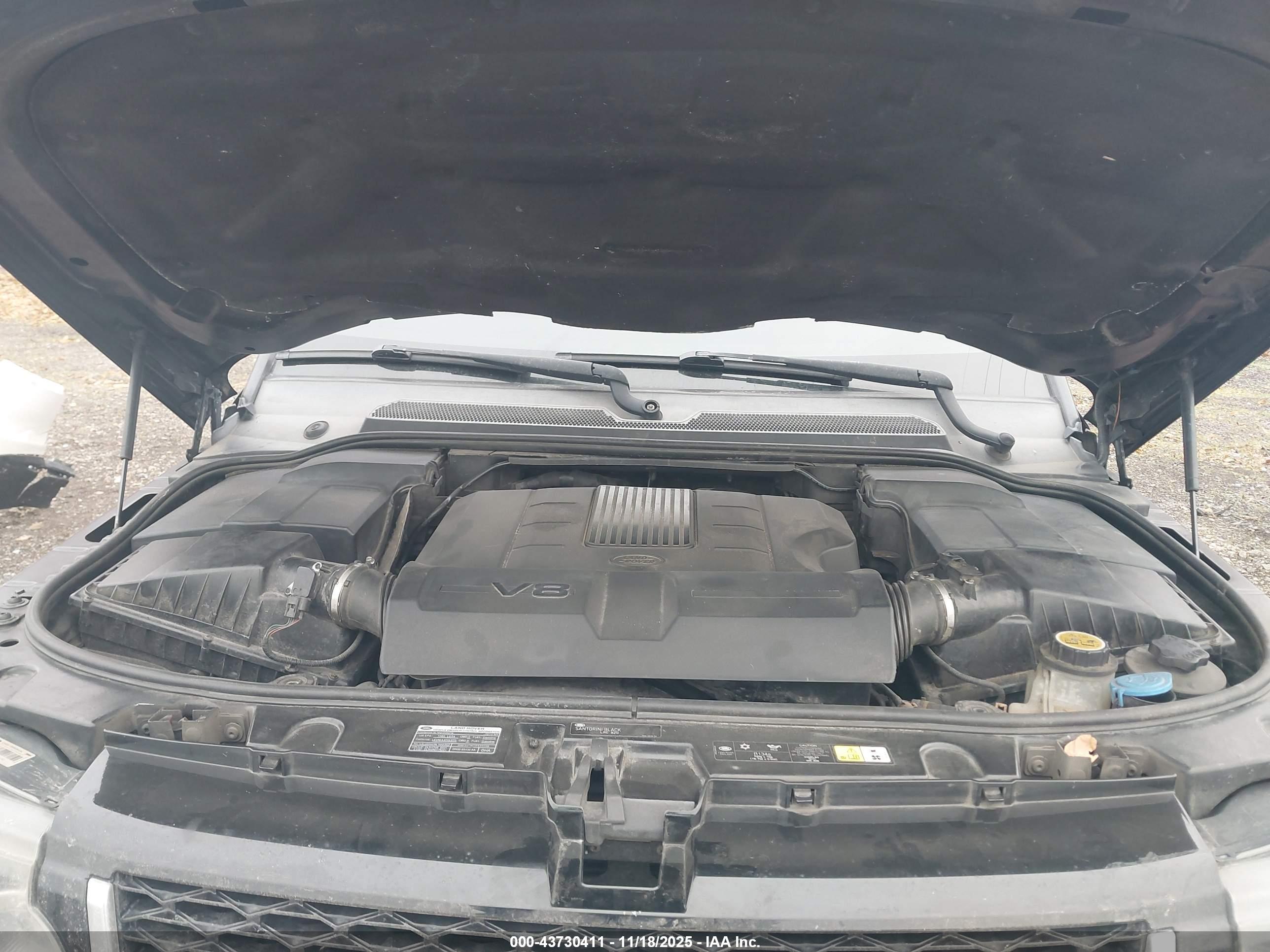 LAND ROVER image 10
