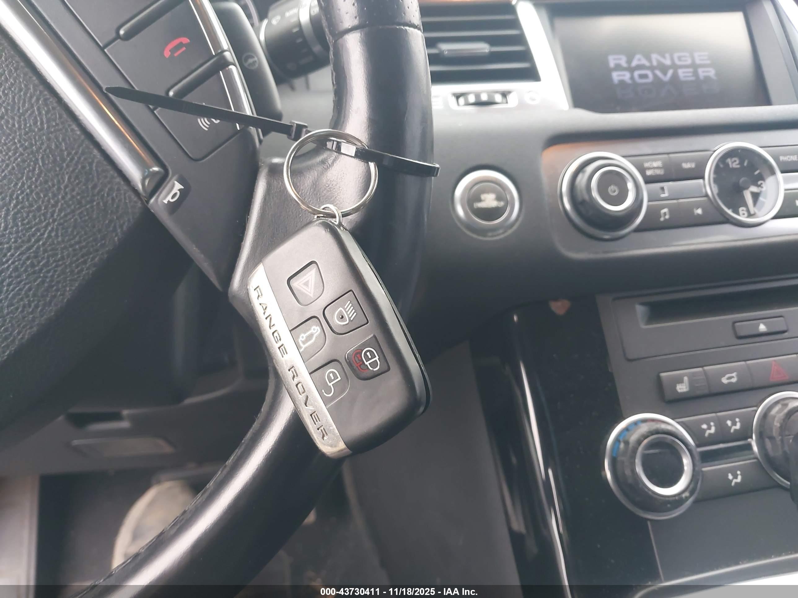 LAND ROVER image 11