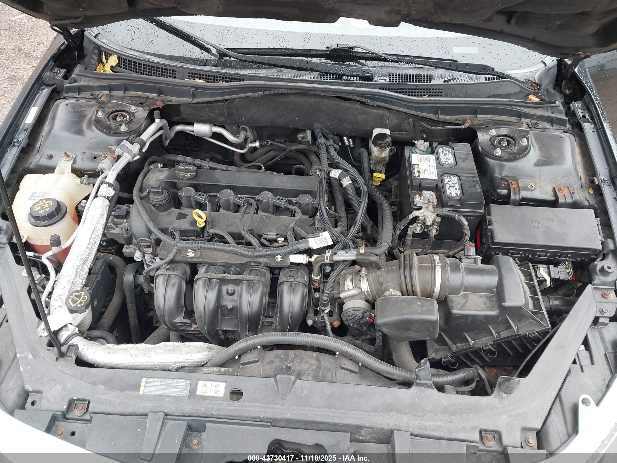 FORD FUSION image 10