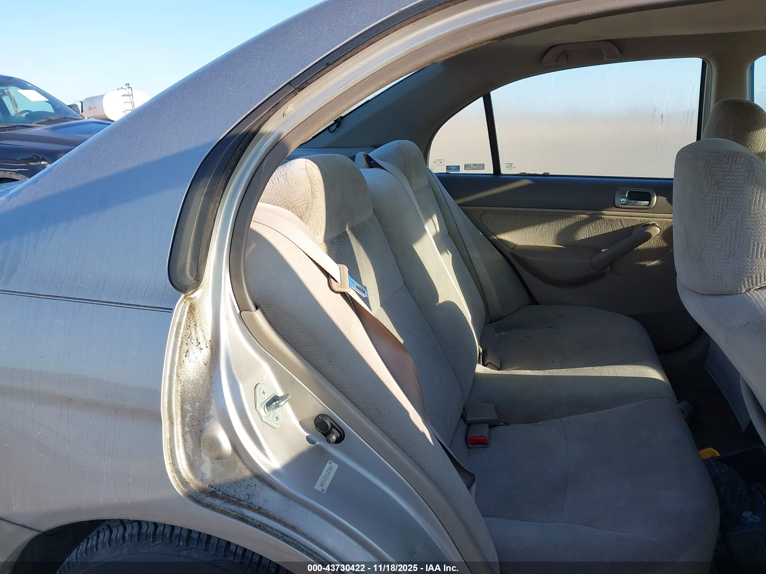 HONDA CIVIC image 8