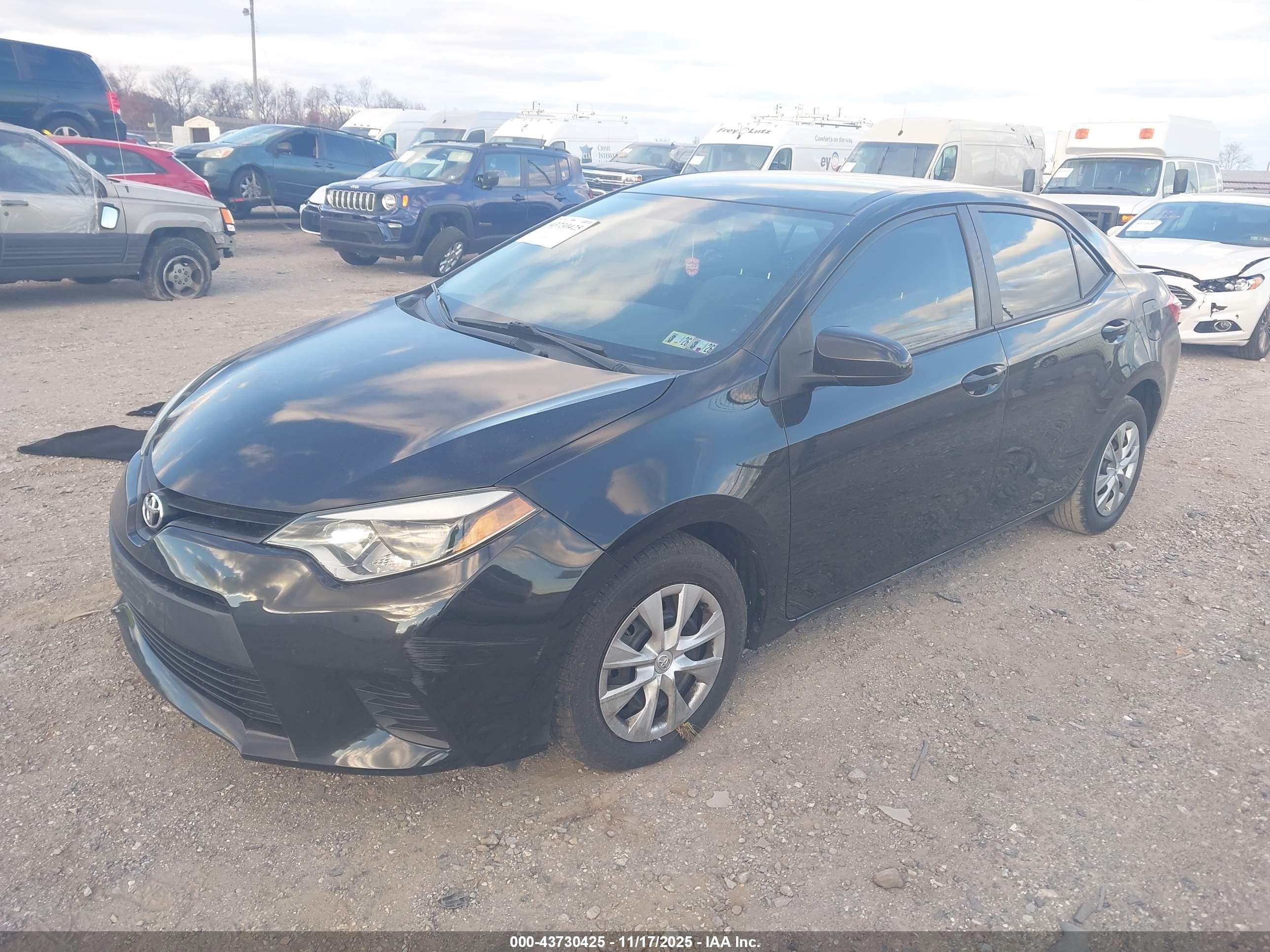 TOYOTA COROLLA image 2