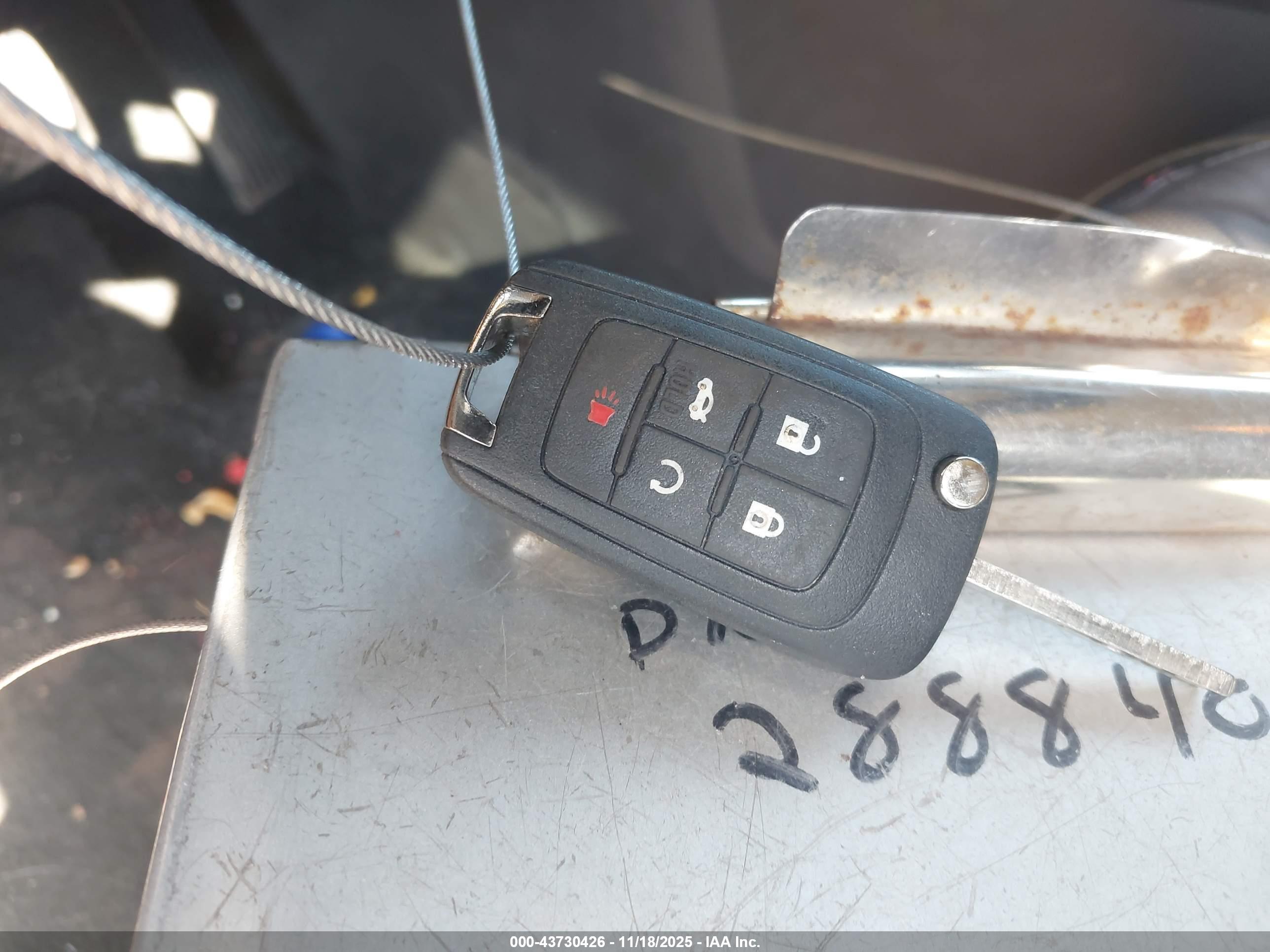 CHEVROLET EQUINOX image 11