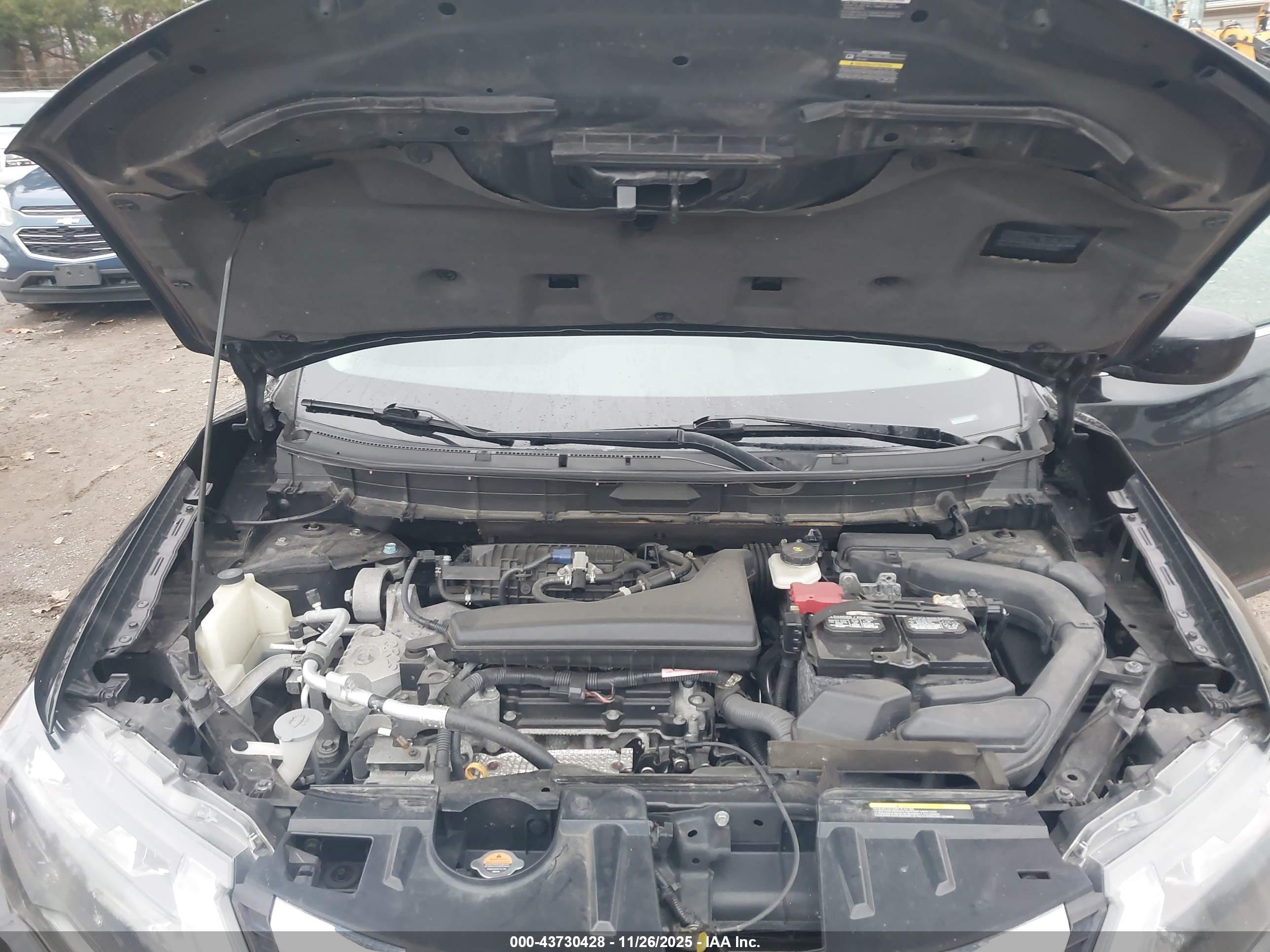NISSAN ROGUE image 10