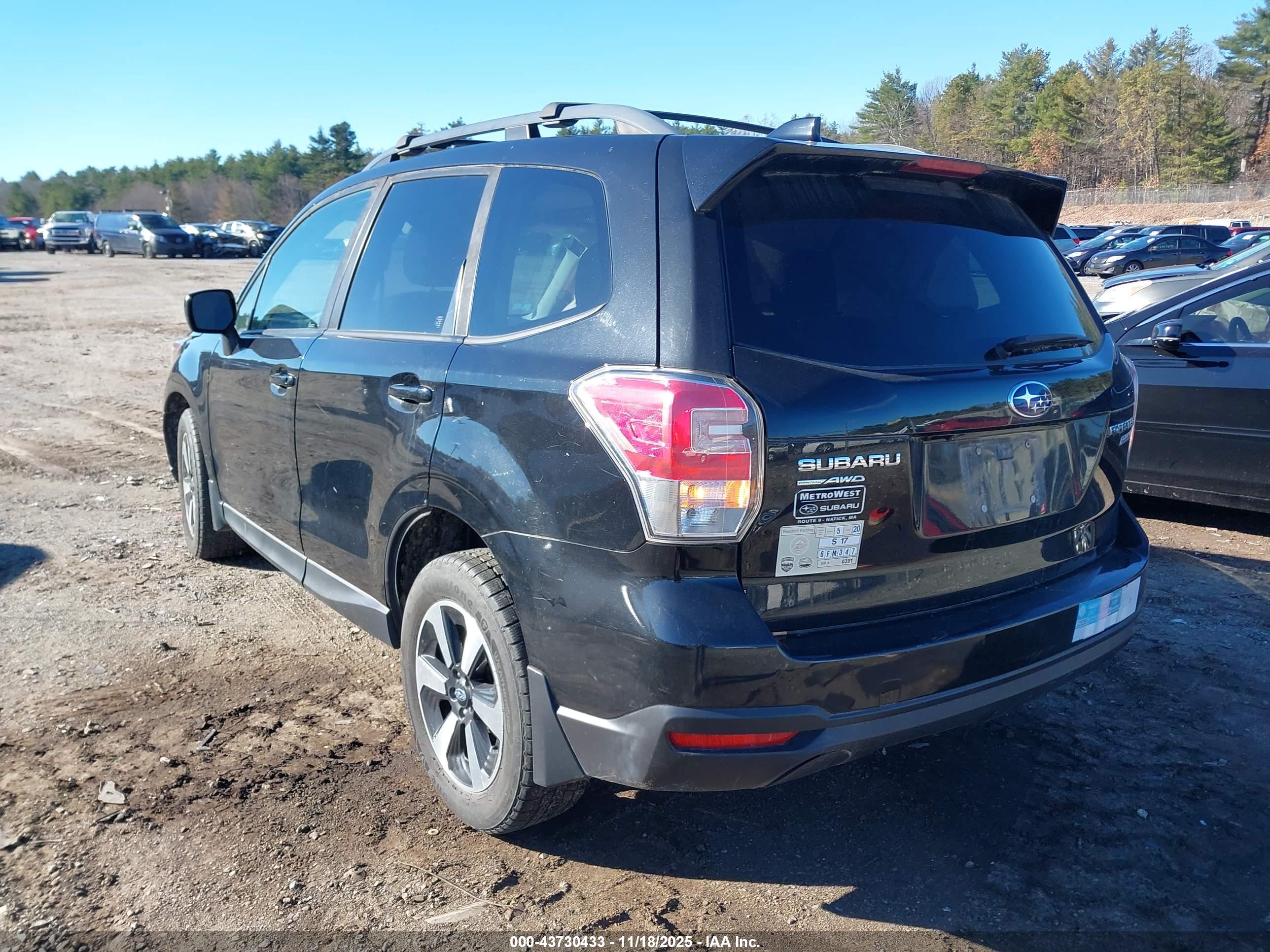 SUBARU FORESTER image 3