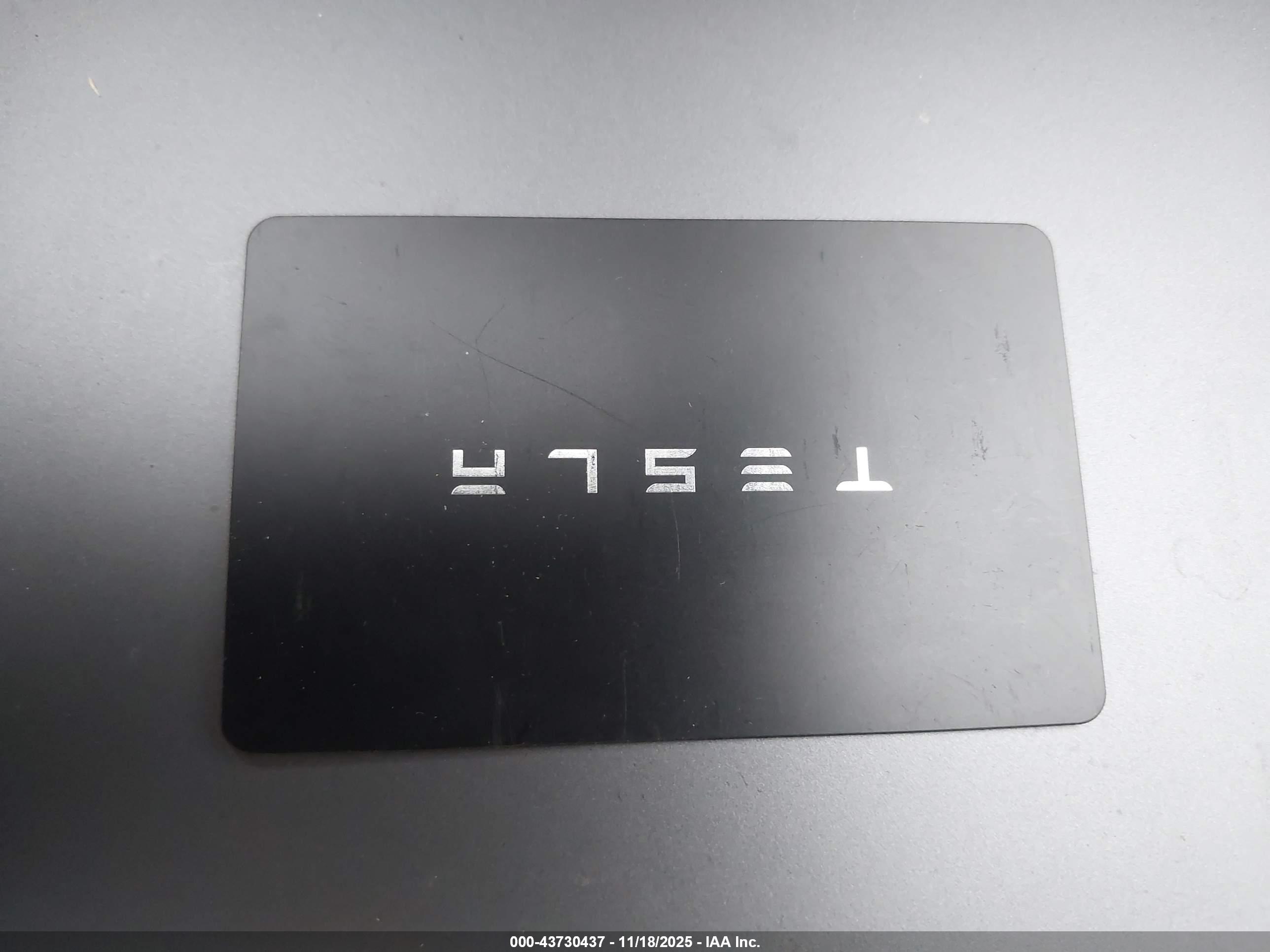 TESLA MODEL image 11
