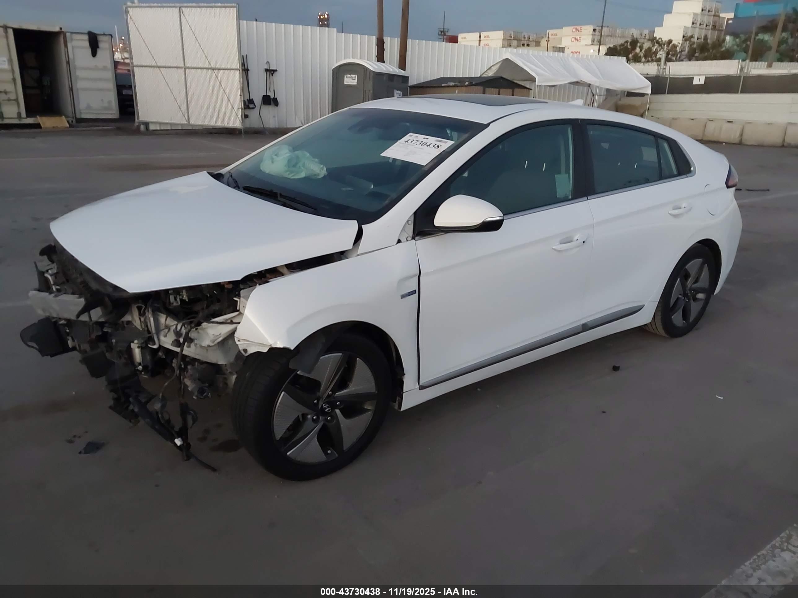 HYUNDAI IONIQ image 2