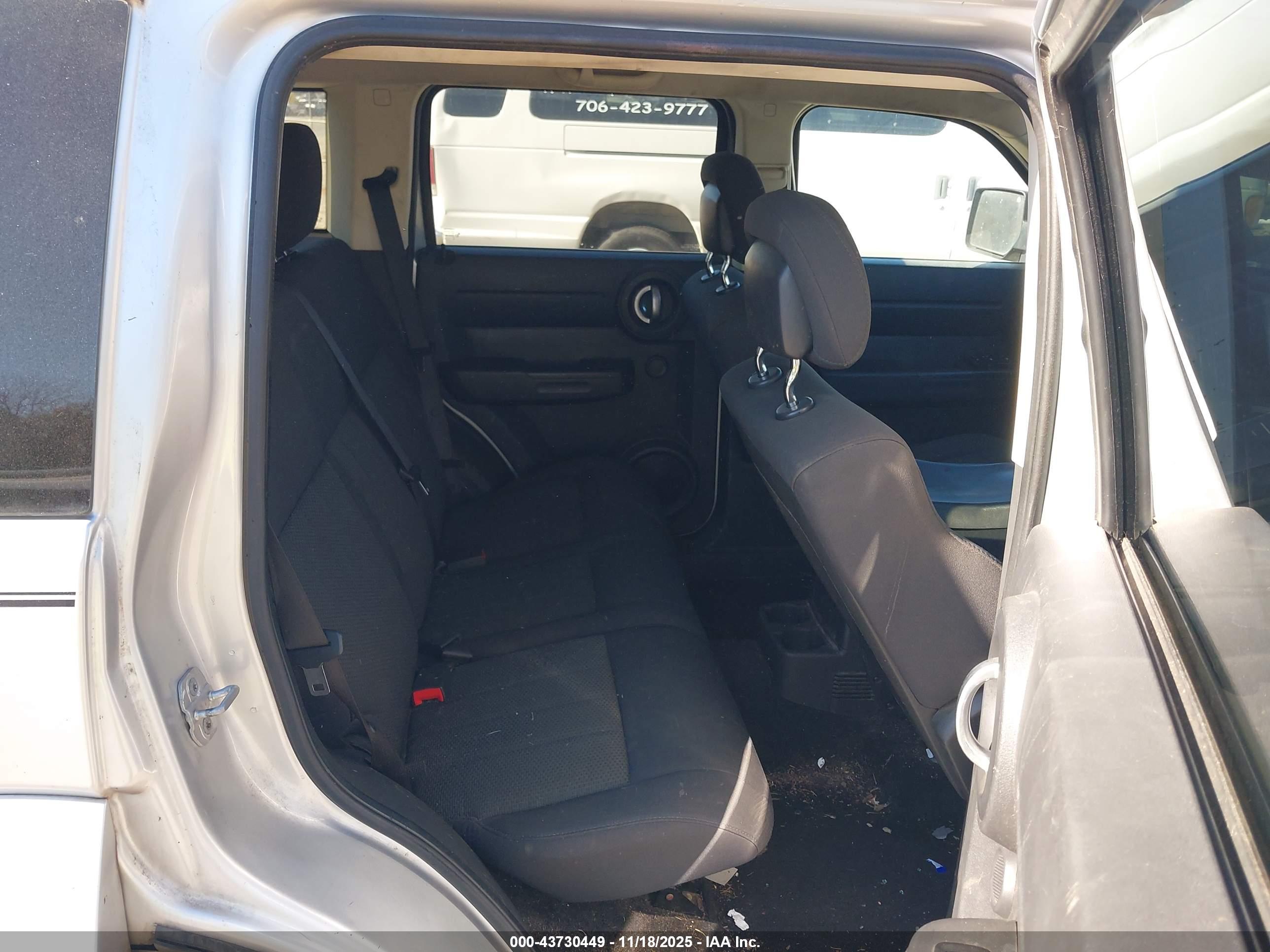 DODGE NITRO image 8
