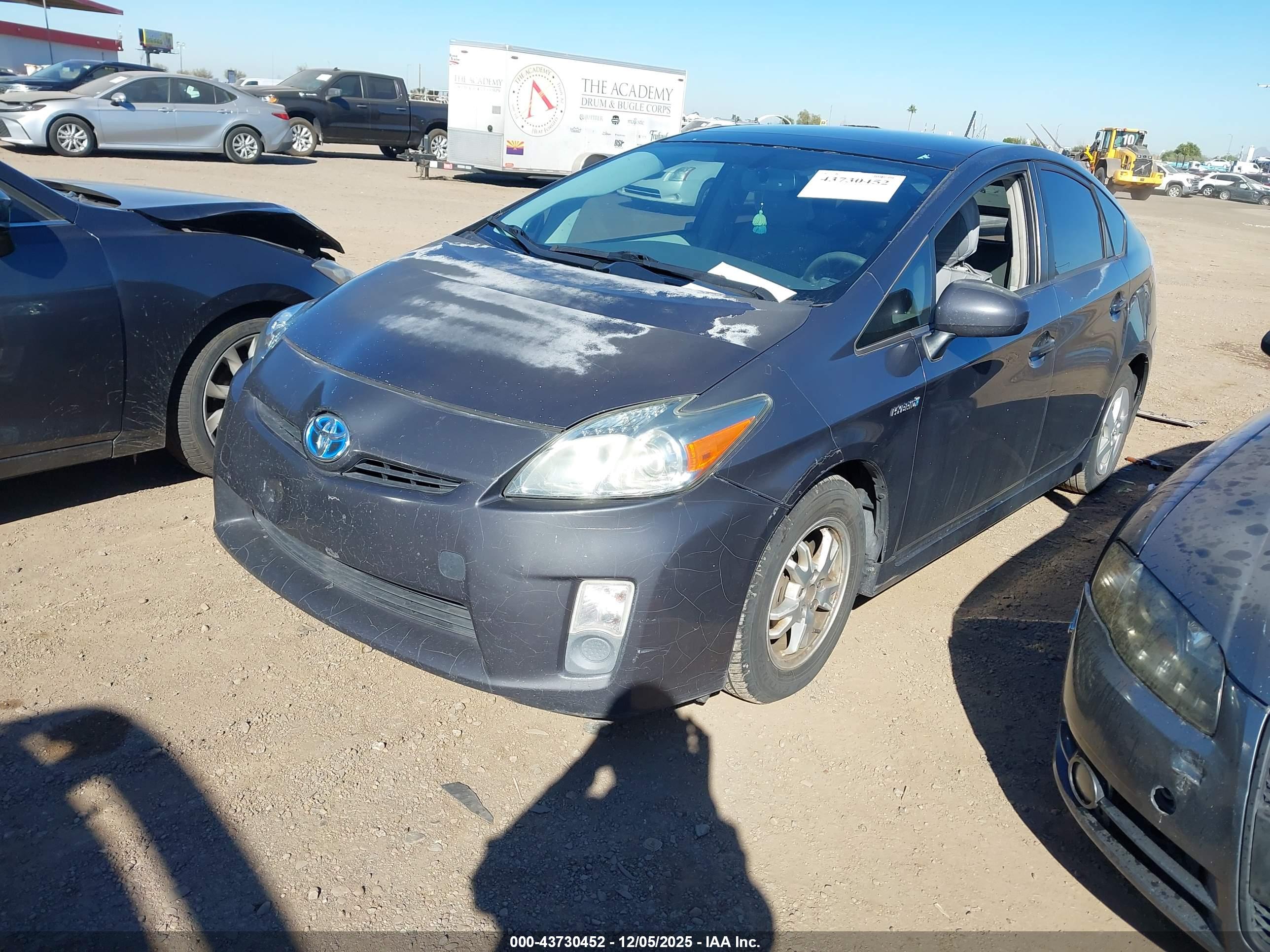 TOYOTA PRIUS image 2