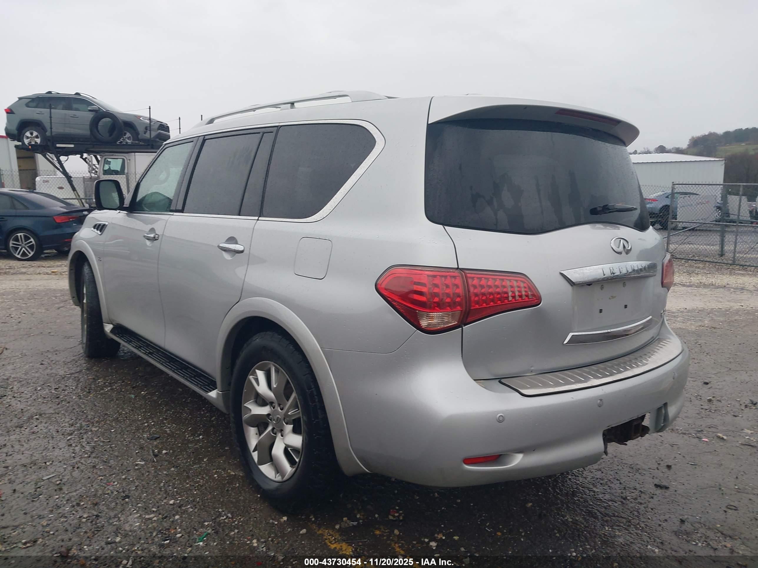 INFINITI QX80 image 3