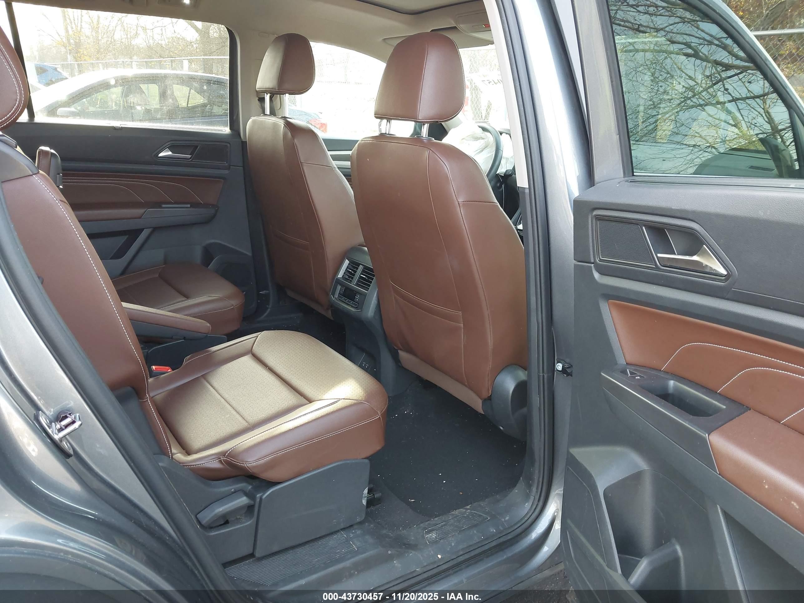 VOLKSWAGEN ATLAS image 8