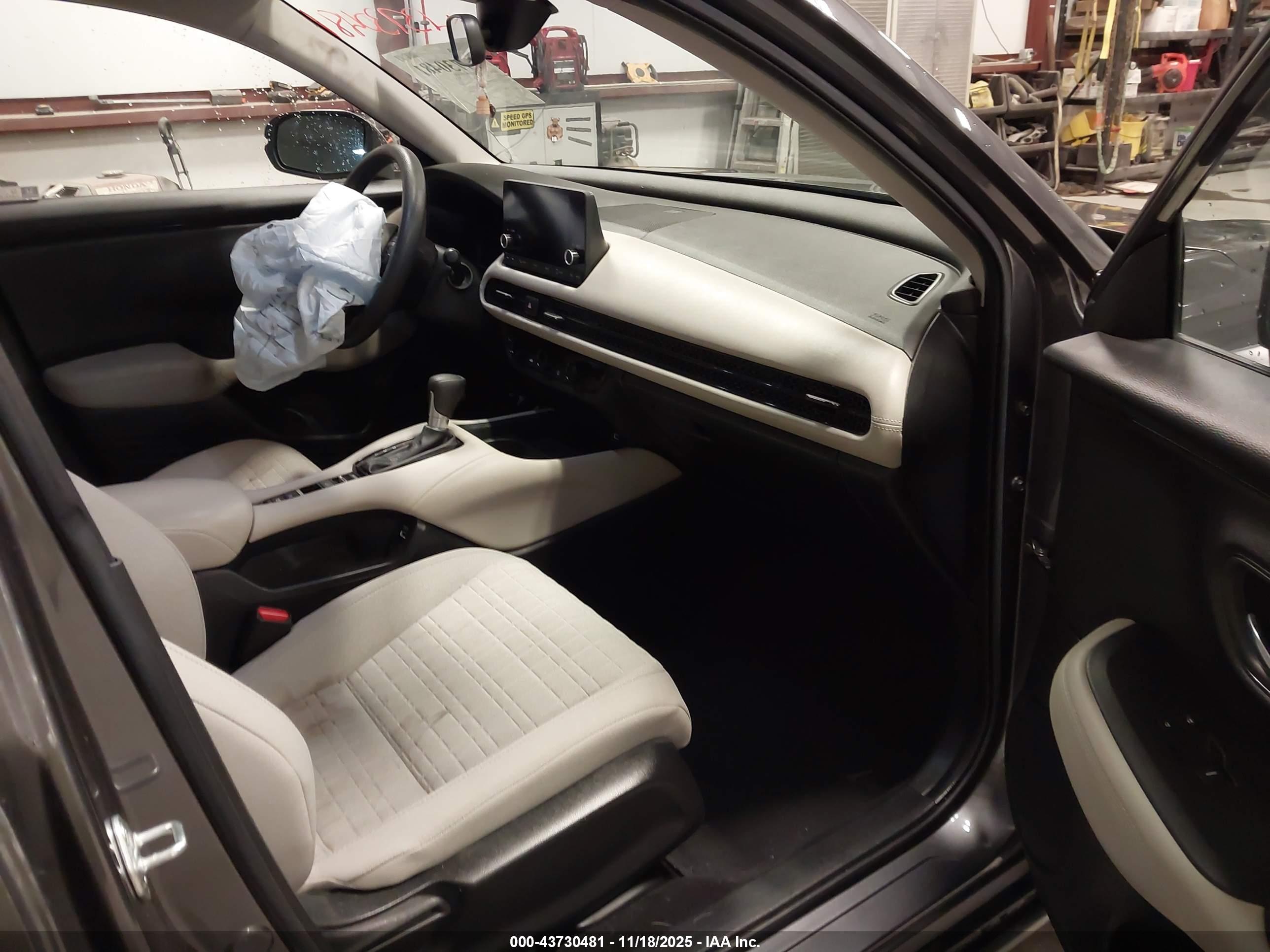 HONDA HR-V image 5