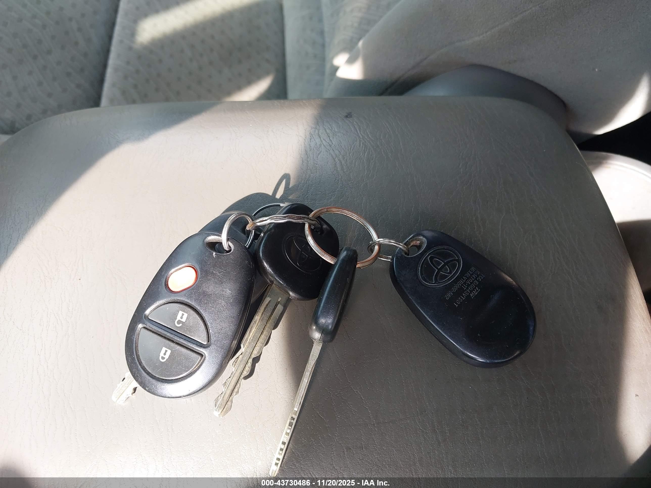 TOYOTA TACOMA image 11