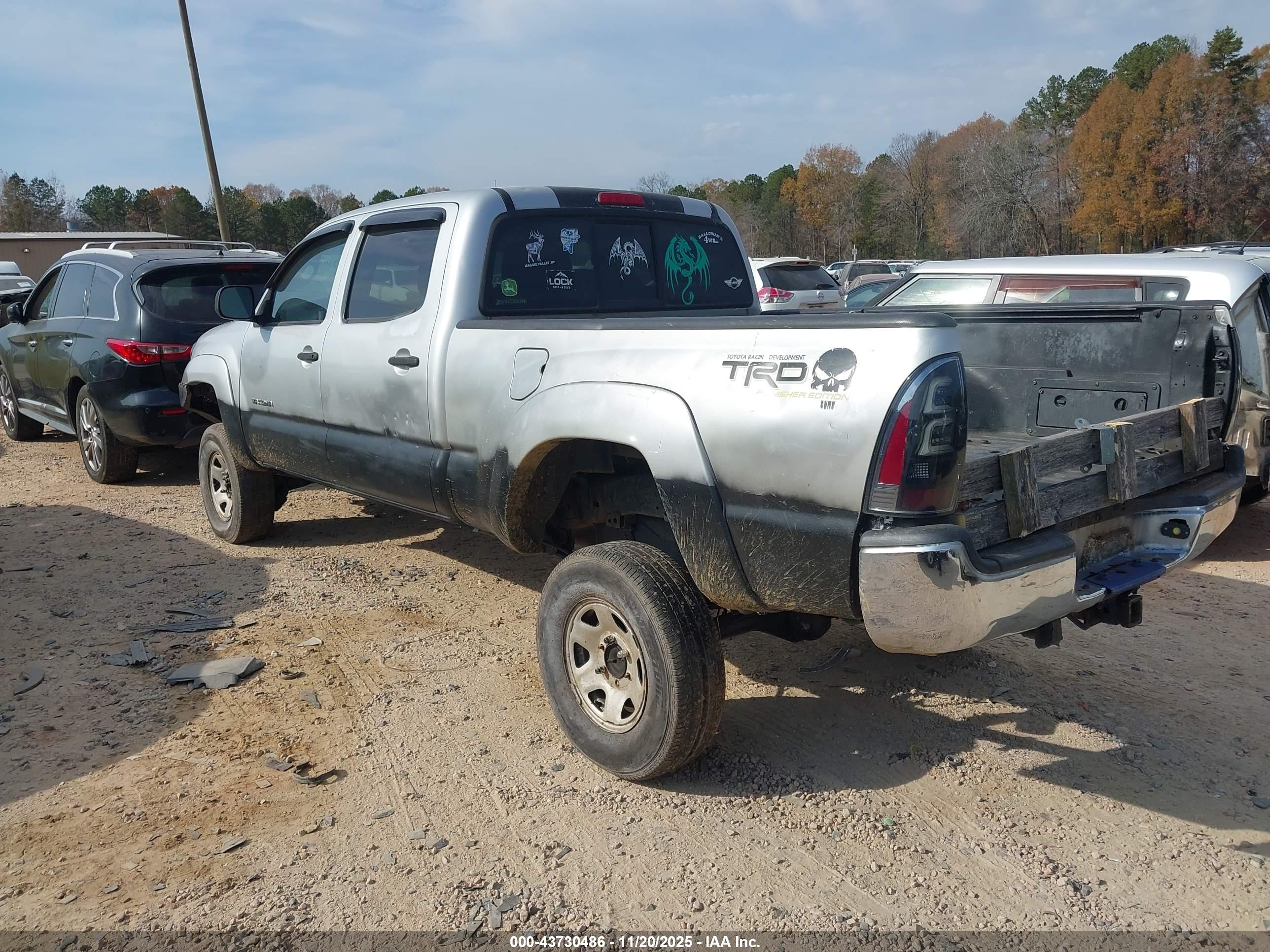 TOYOTA TACOMA image 3