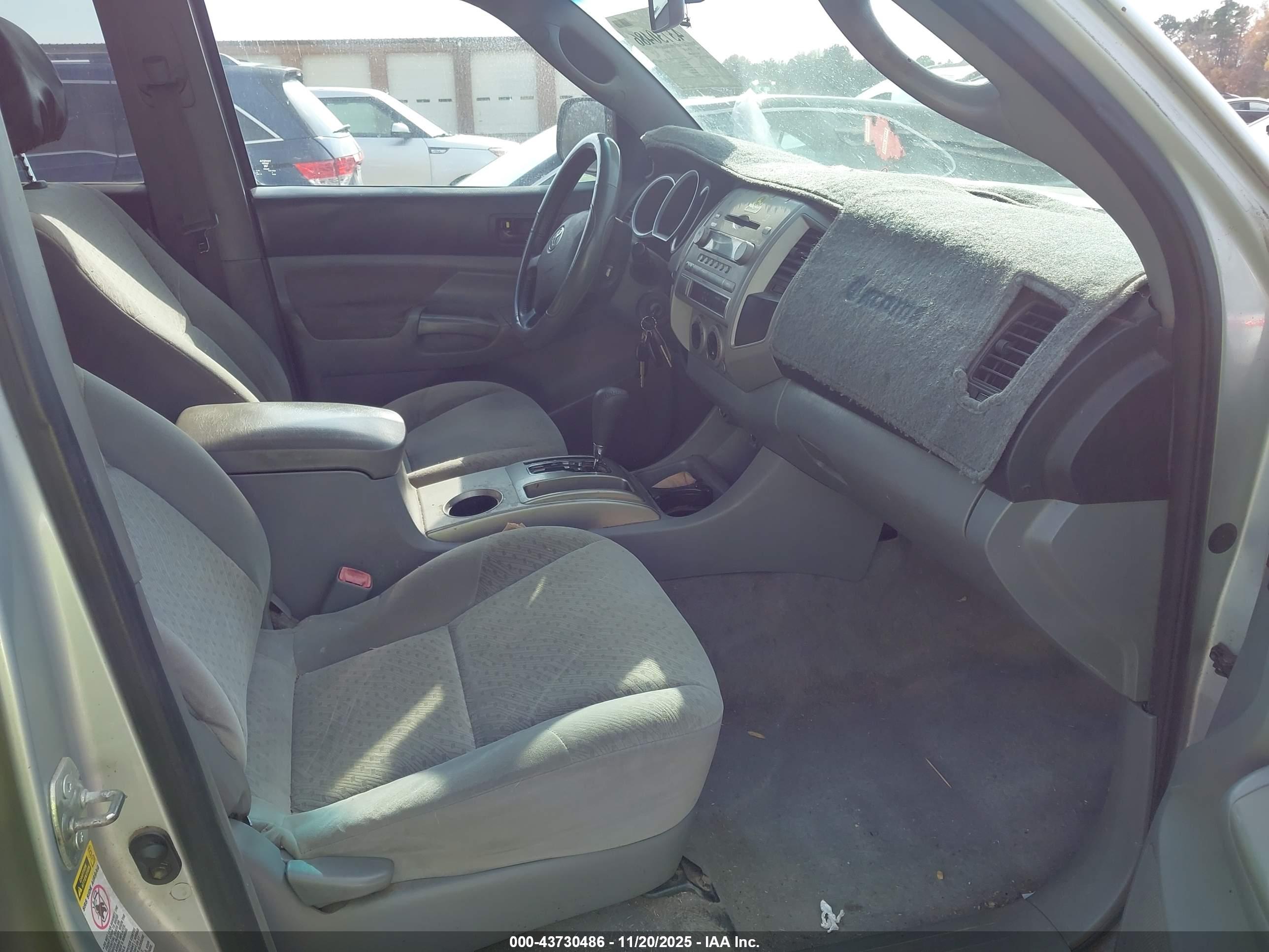 TOYOTA TACOMA image 5