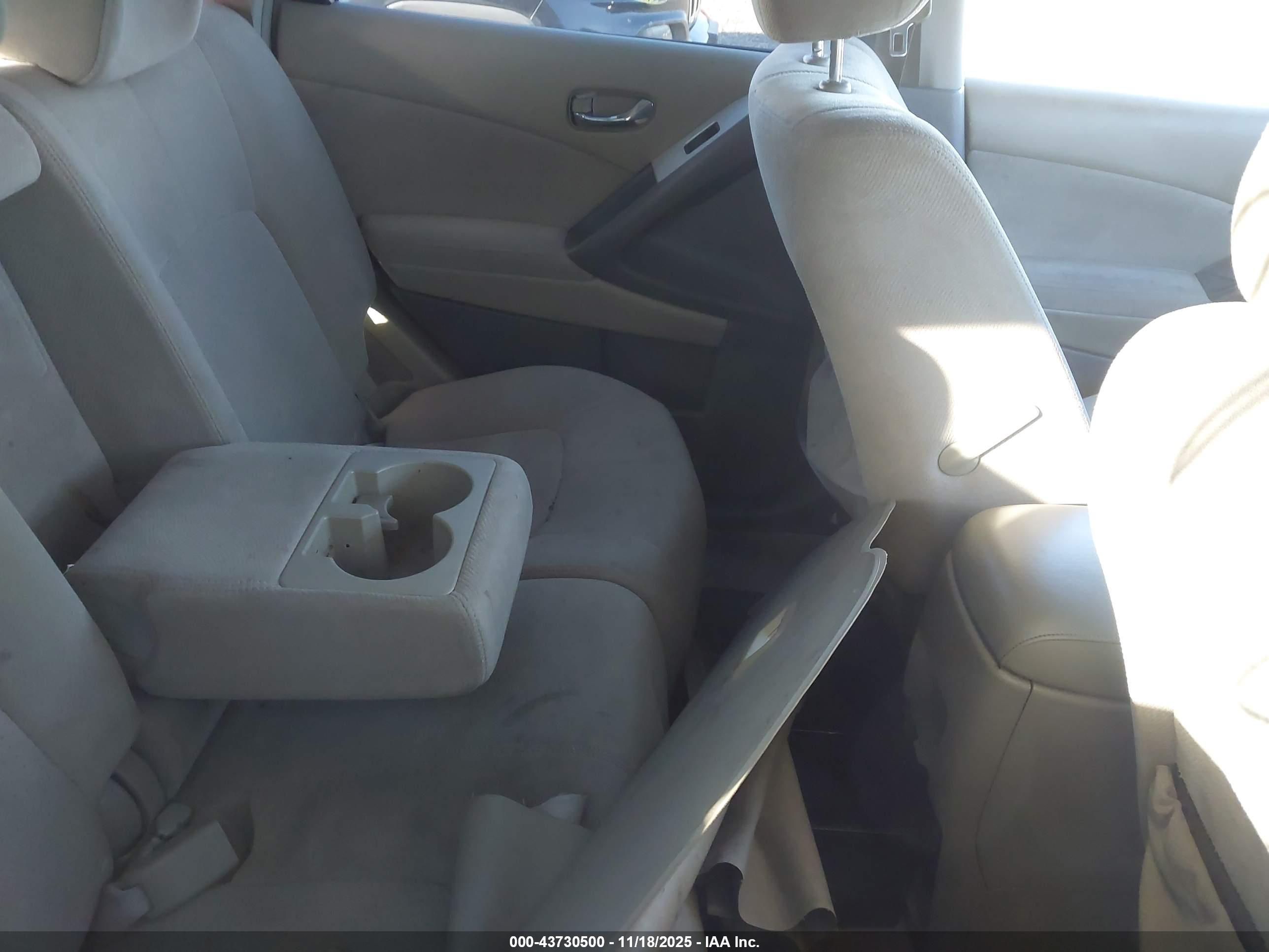 NISSAN MURANO image 8