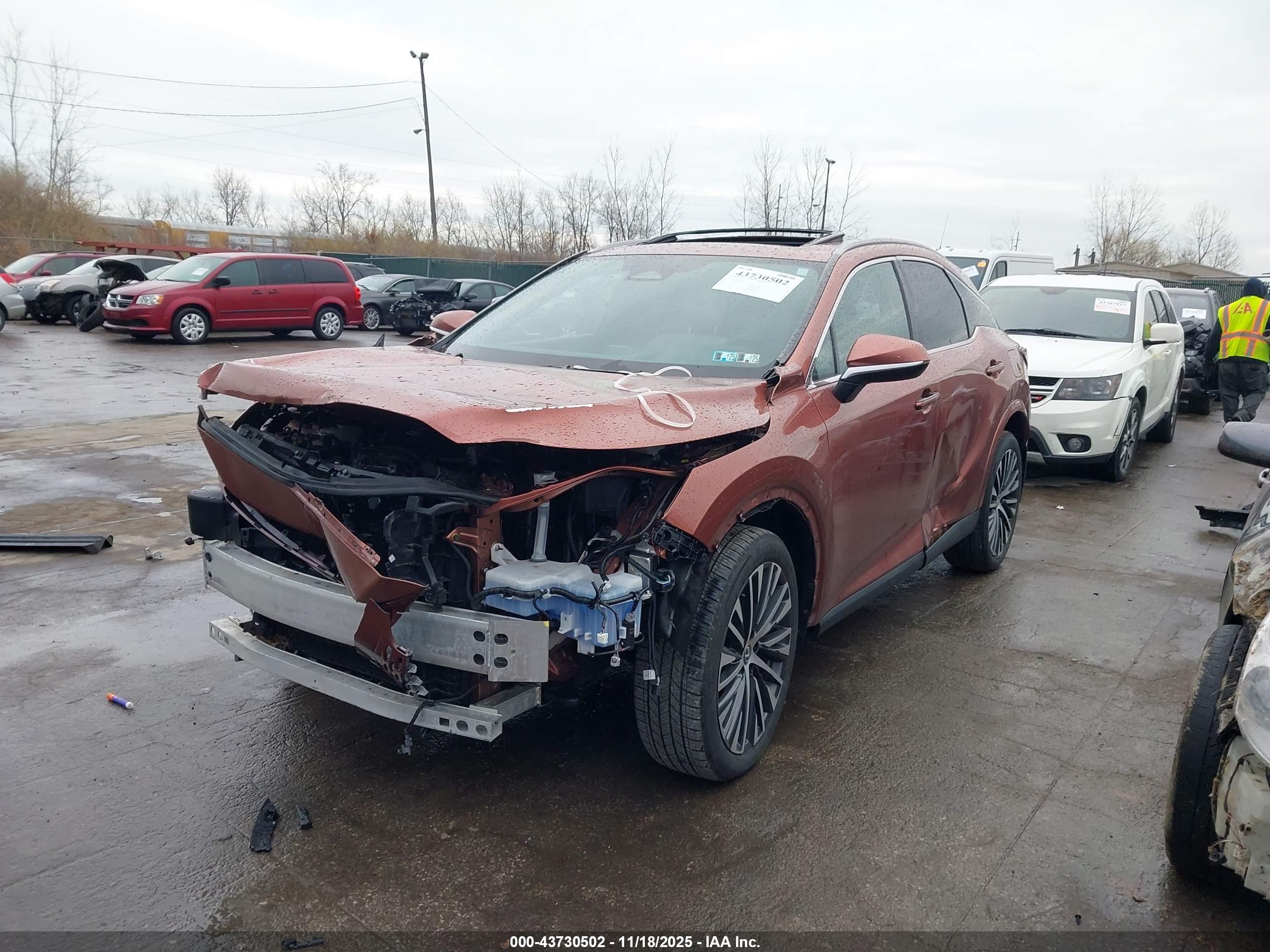 LEXUS RX image 2