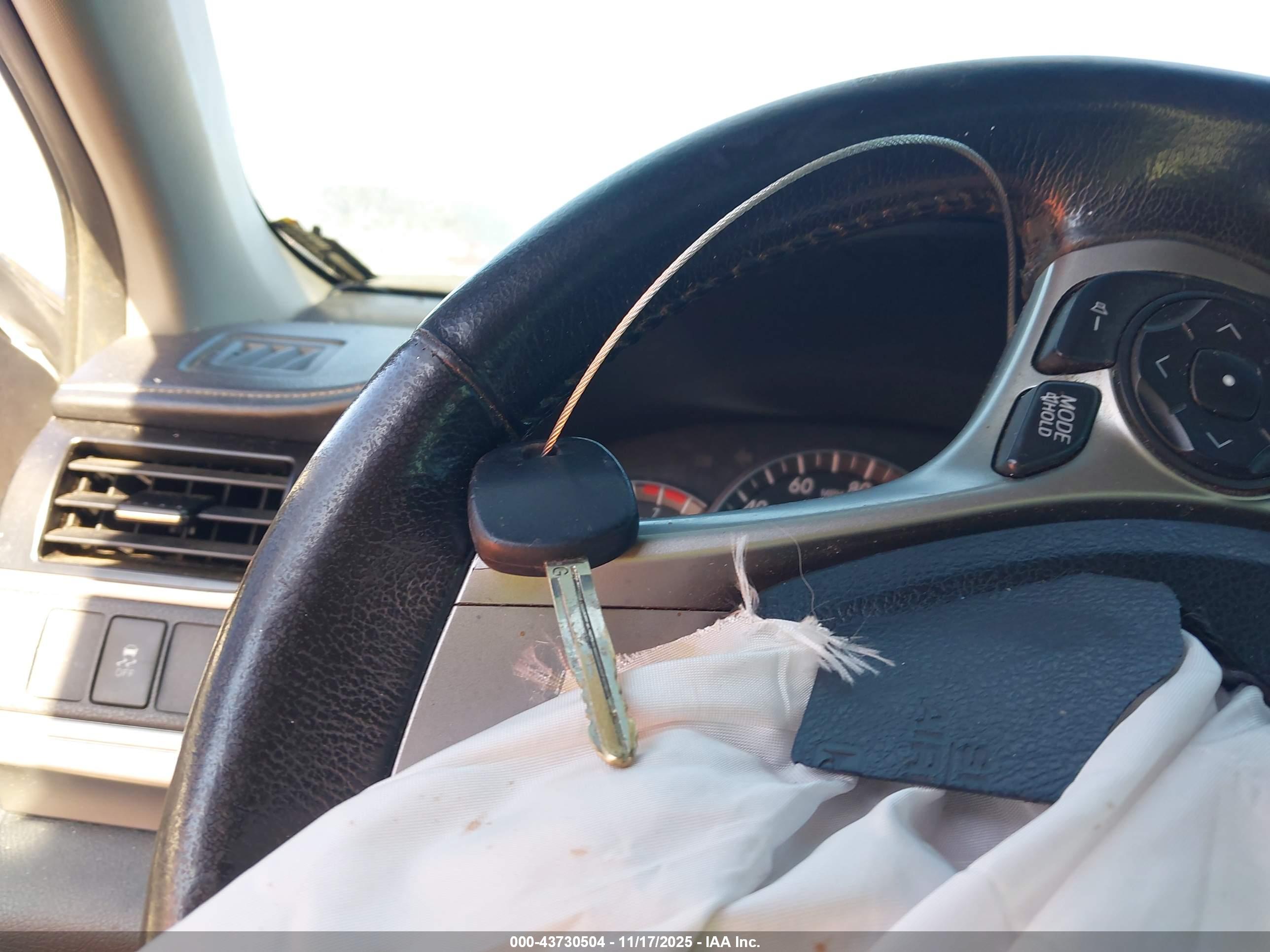 TOYOTA CAMRY image 11