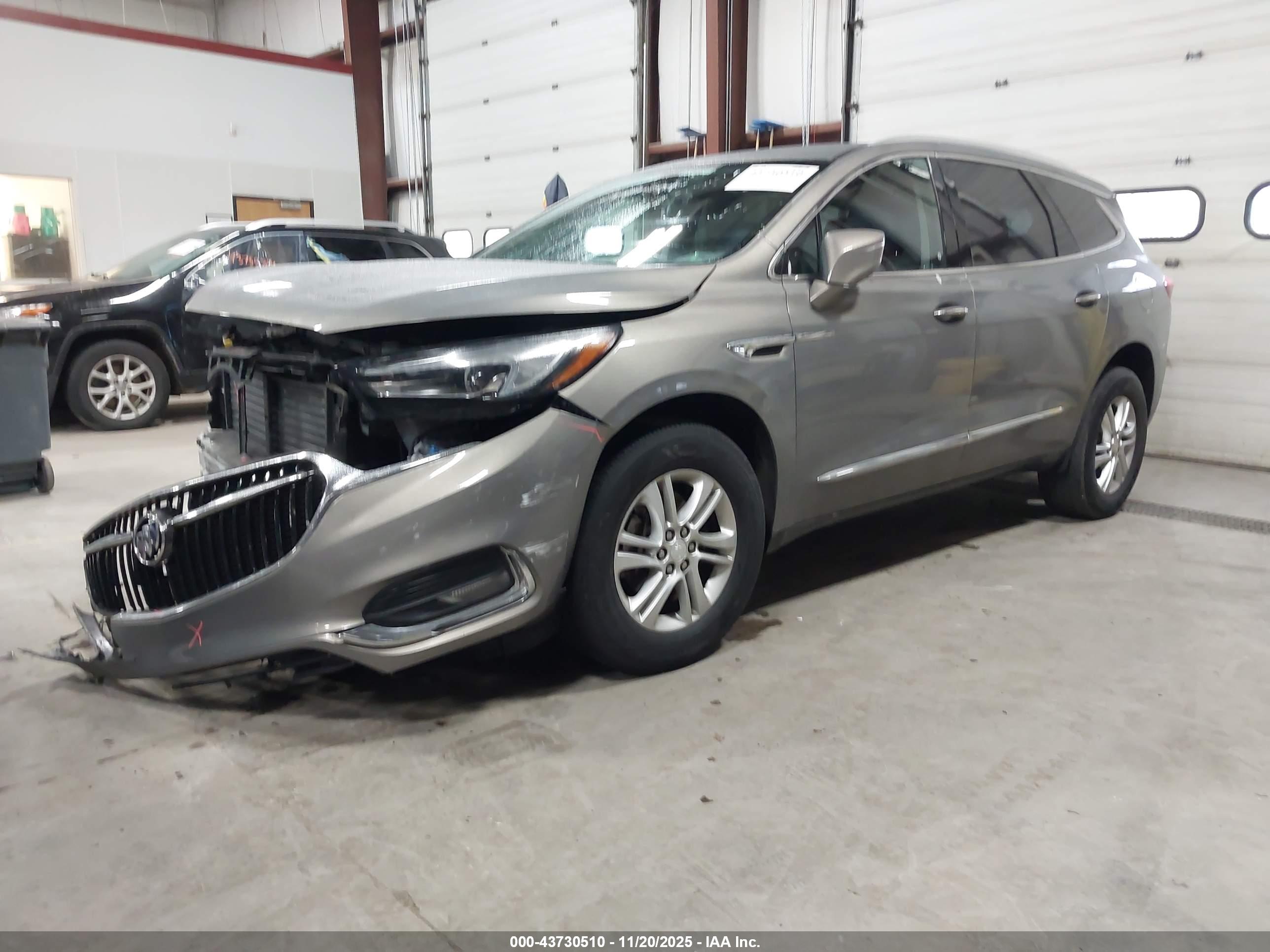 BUICK ENCLAVE image 2