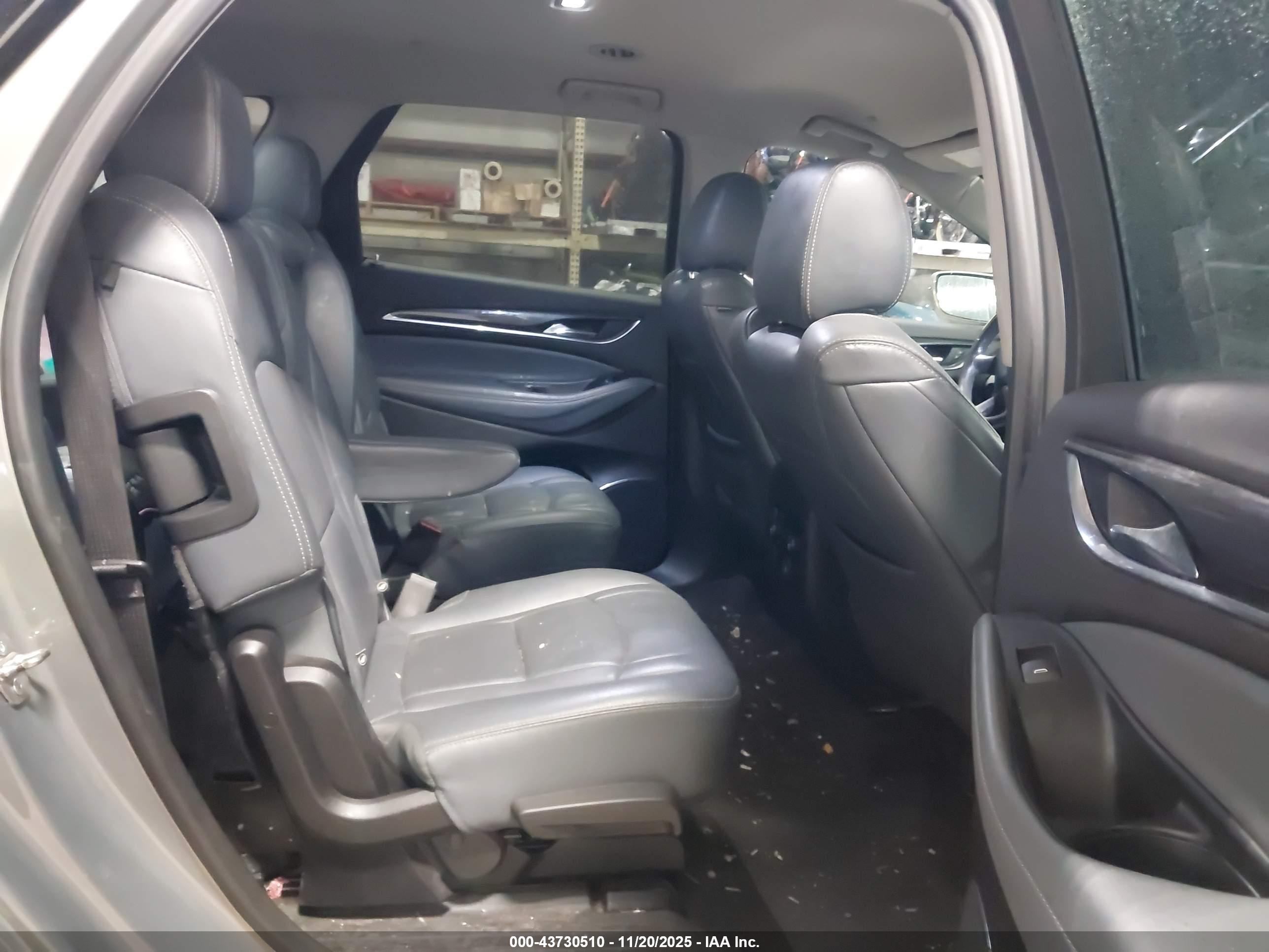 BUICK ENCLAVE image 8
