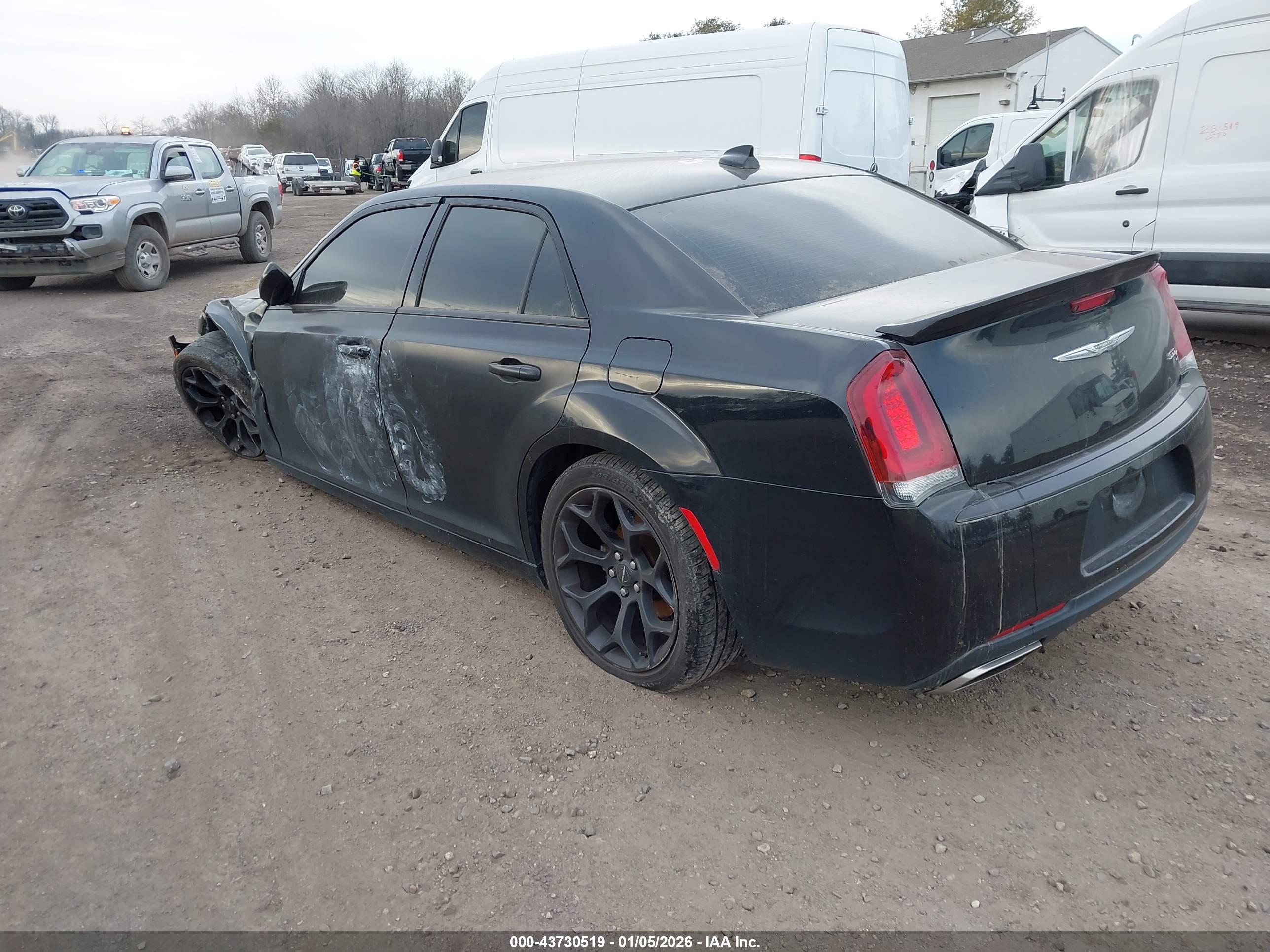 CHRYSLER 300 image 3