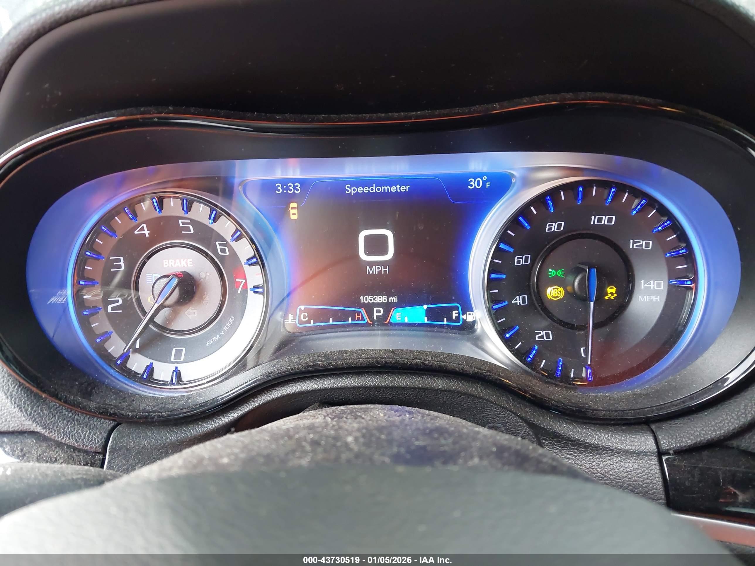 CHRYSLER 300 image 7