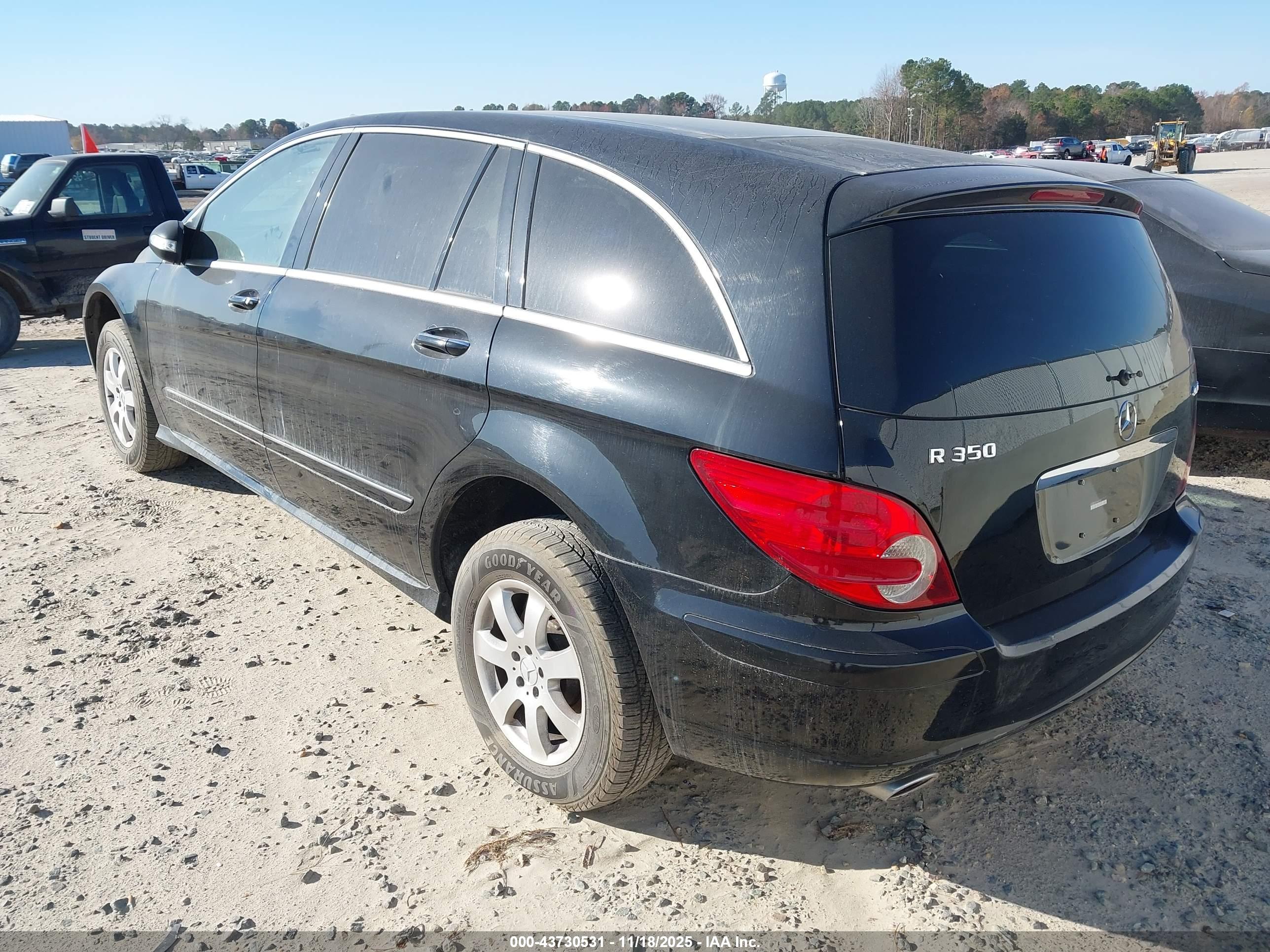 MERCEDES-BENZ R image 3