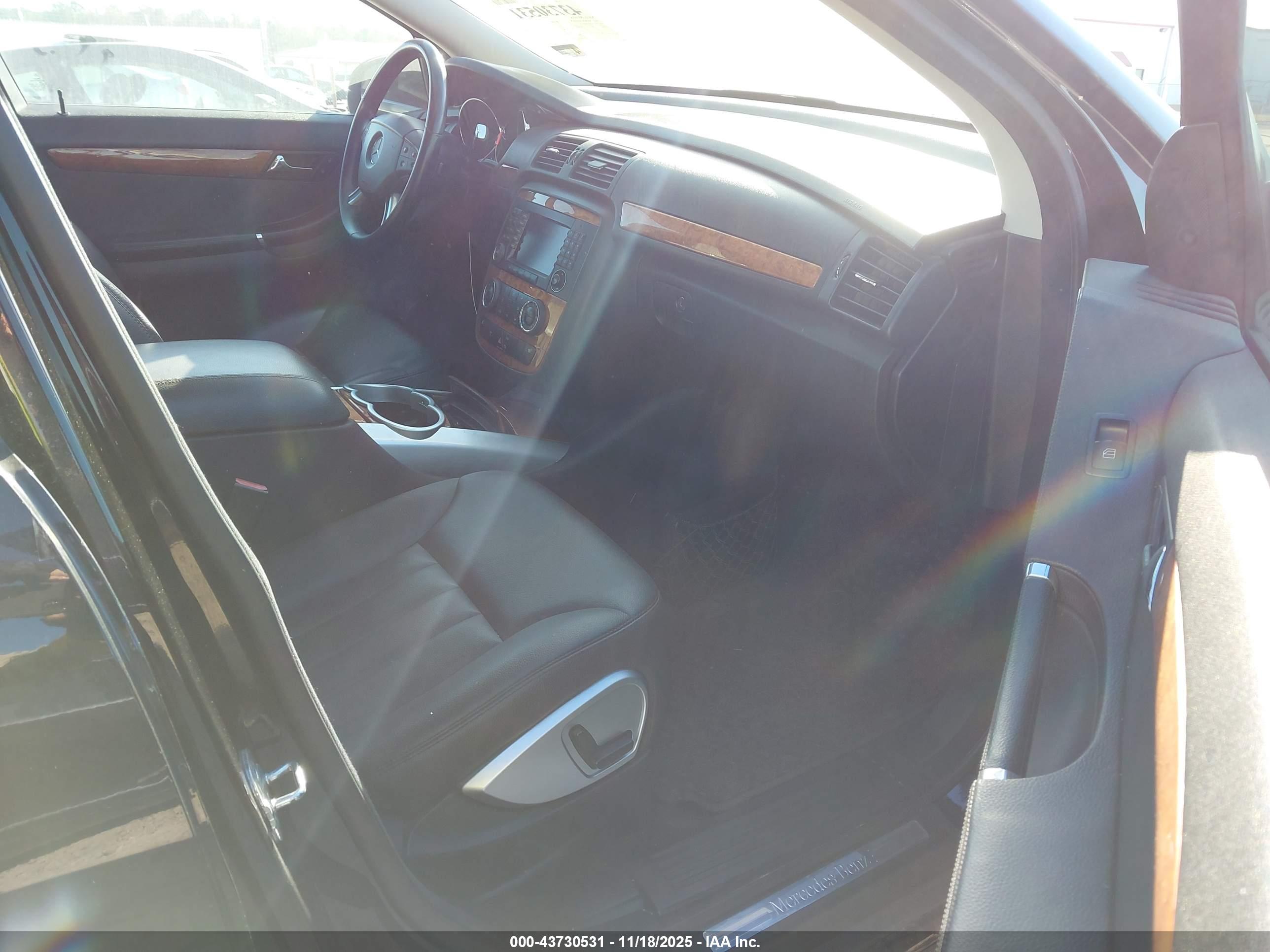 MERCEDES-BENZ R image 5
