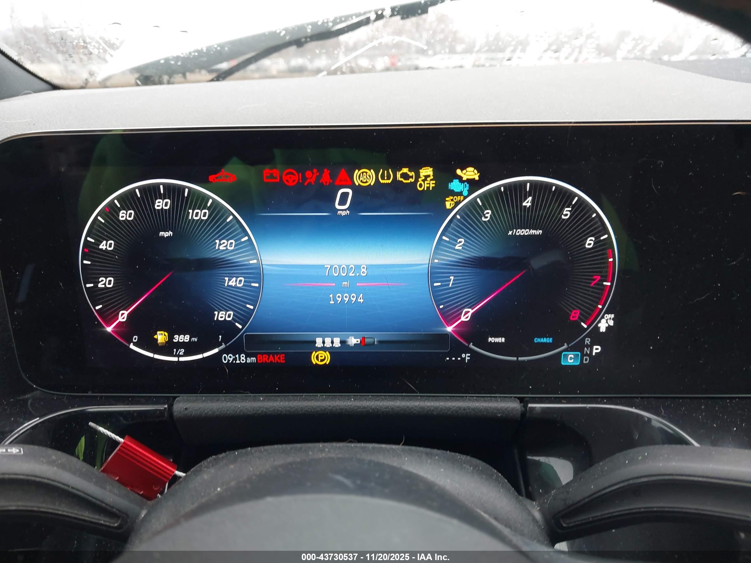 MERCEDES-BENZ GLA image 7