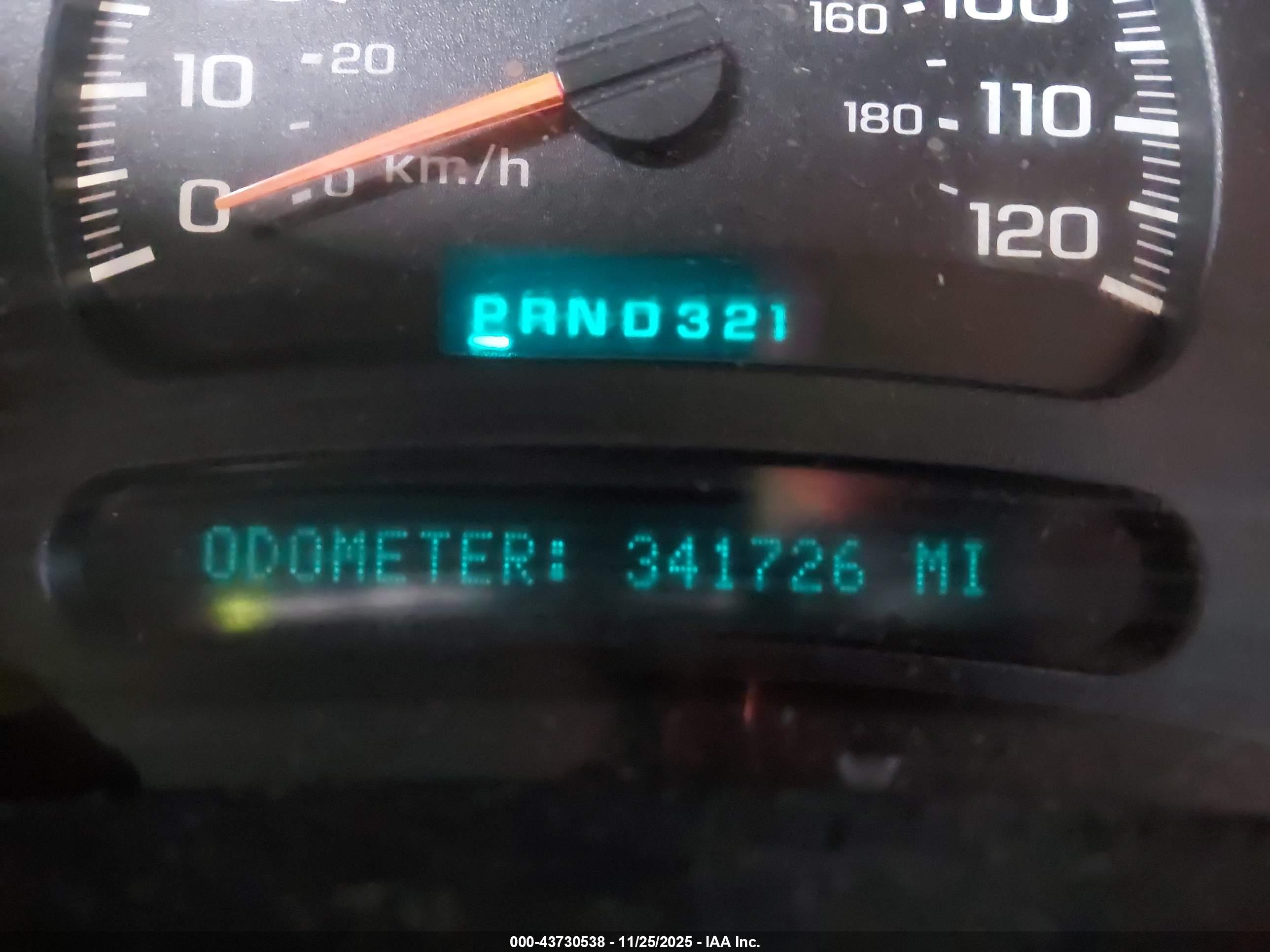 CHEVROLET SILVERADO image 7