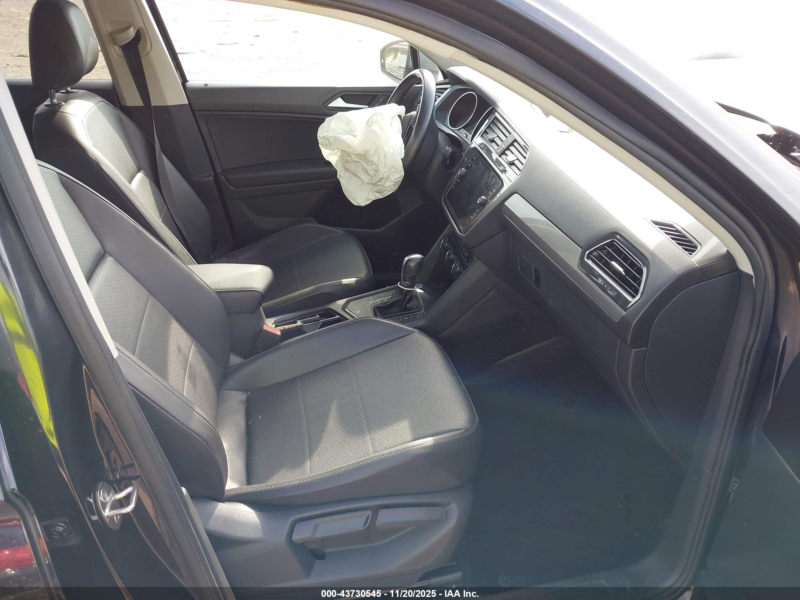 VOLKSWAGEN TIGUAN image 5