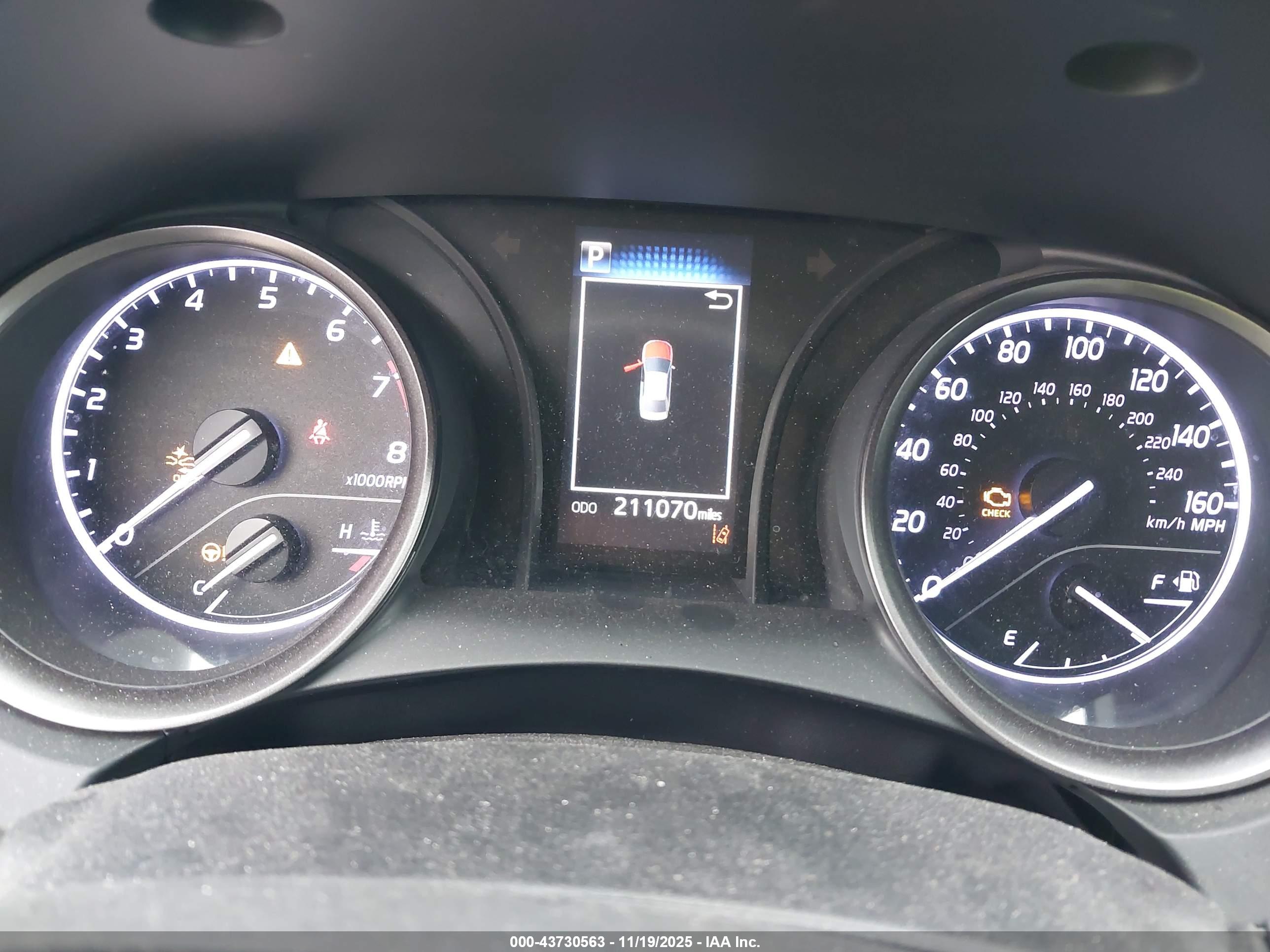 TOYOTA CAMRY image 7