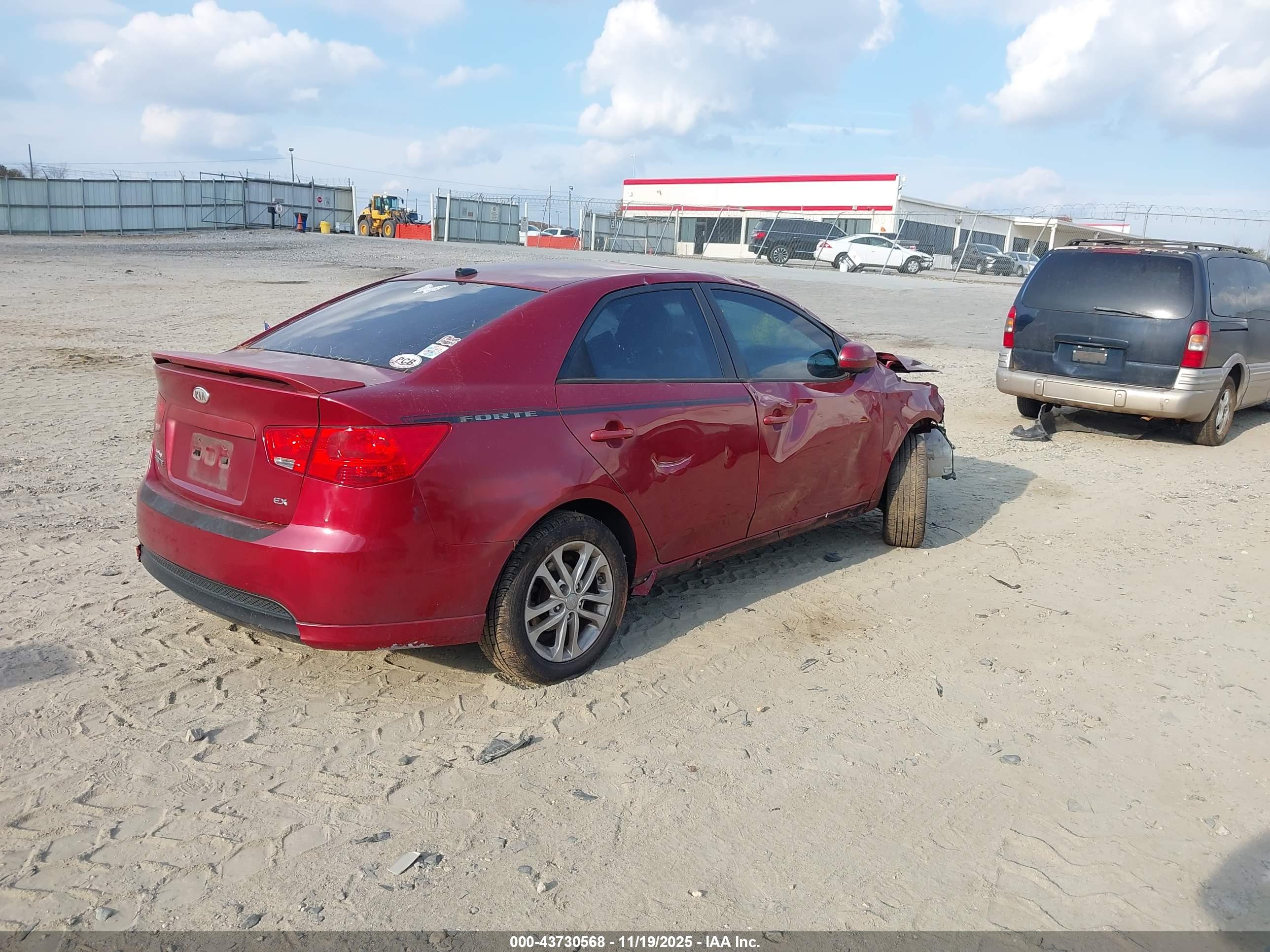 KIA FORTE image 4