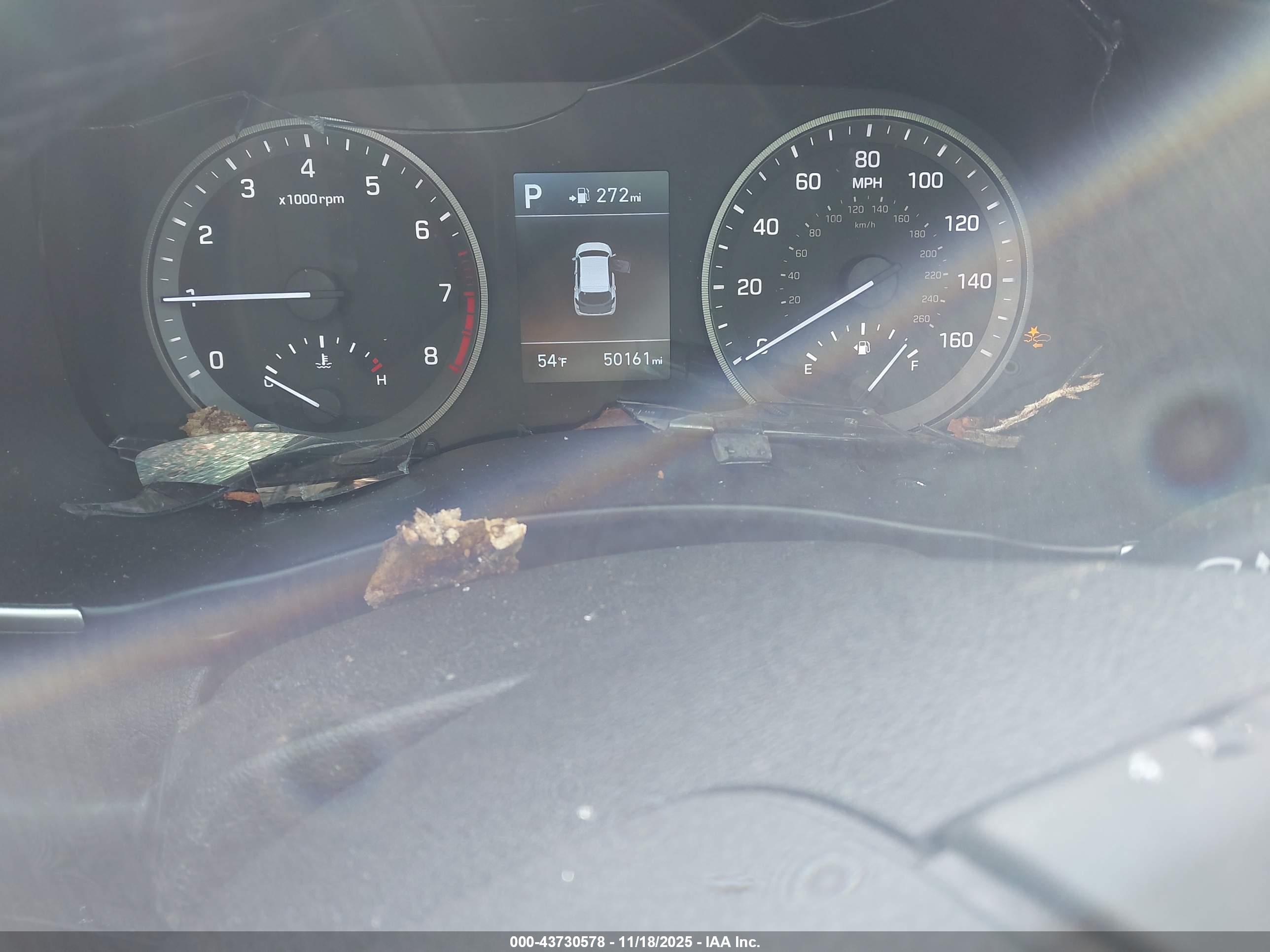 HYUNDAI TUCSON image 7