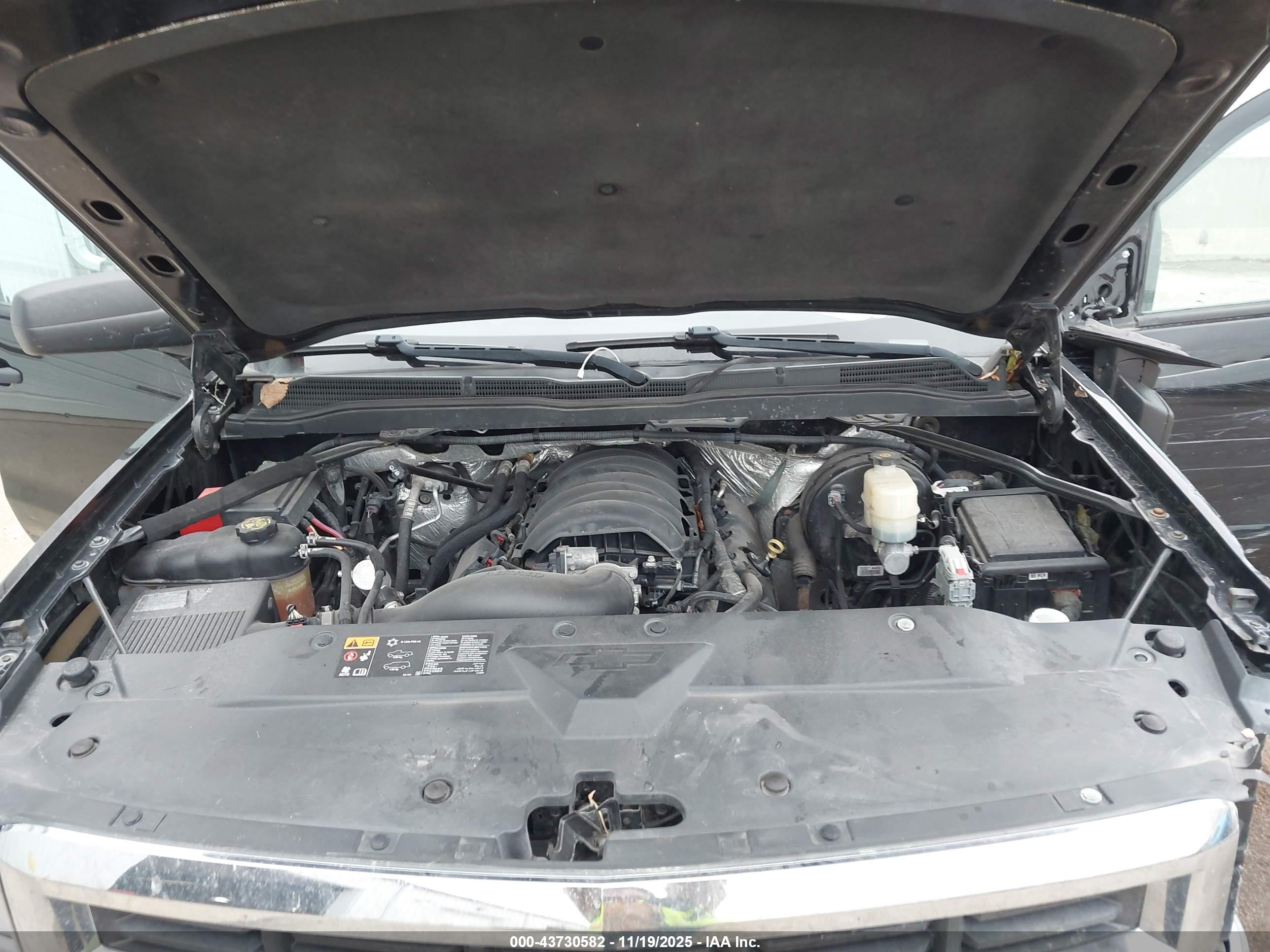 CHEVROLET SILVERADO image 10