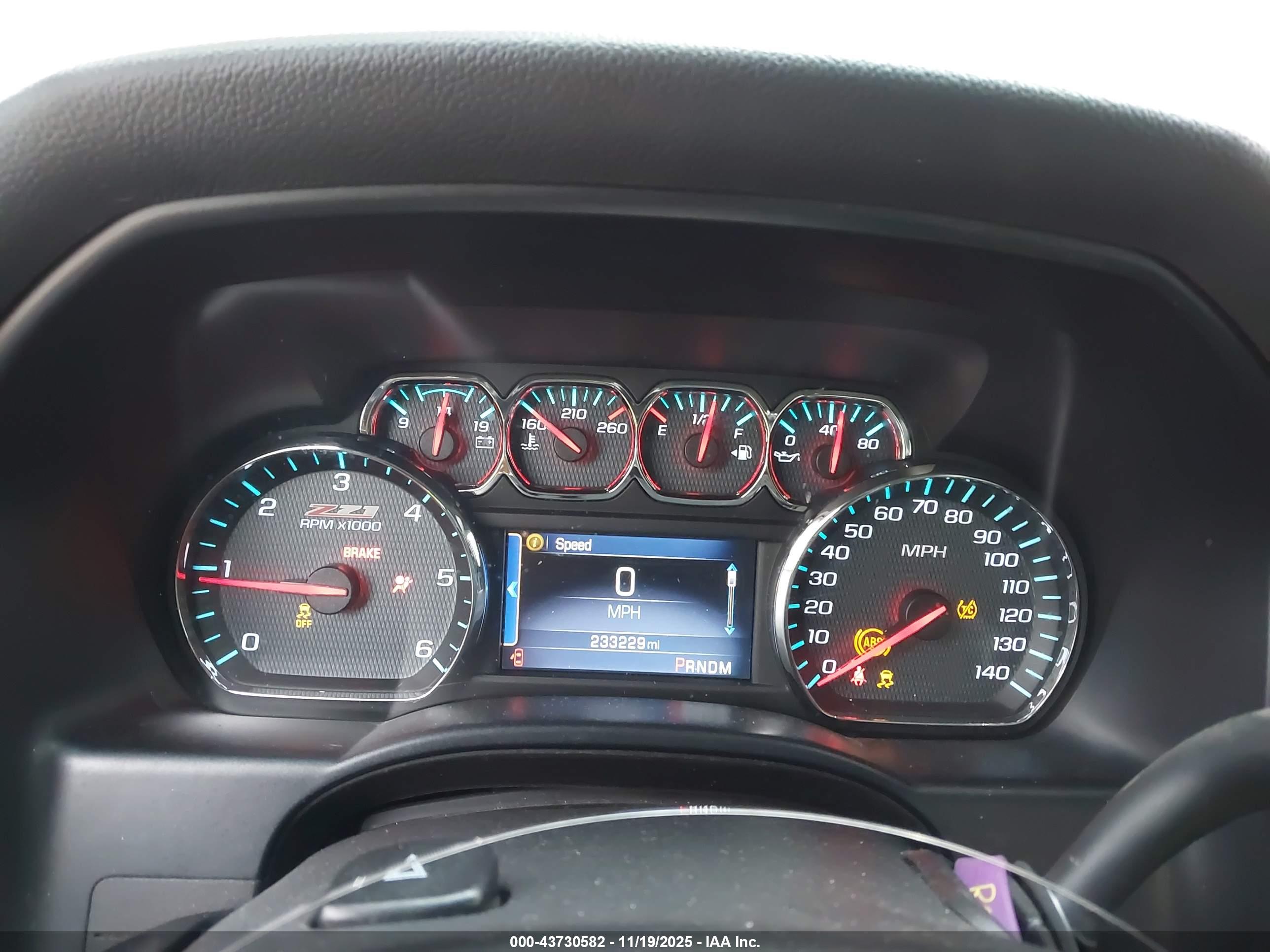 CHEVROLET SILVERADO image 7