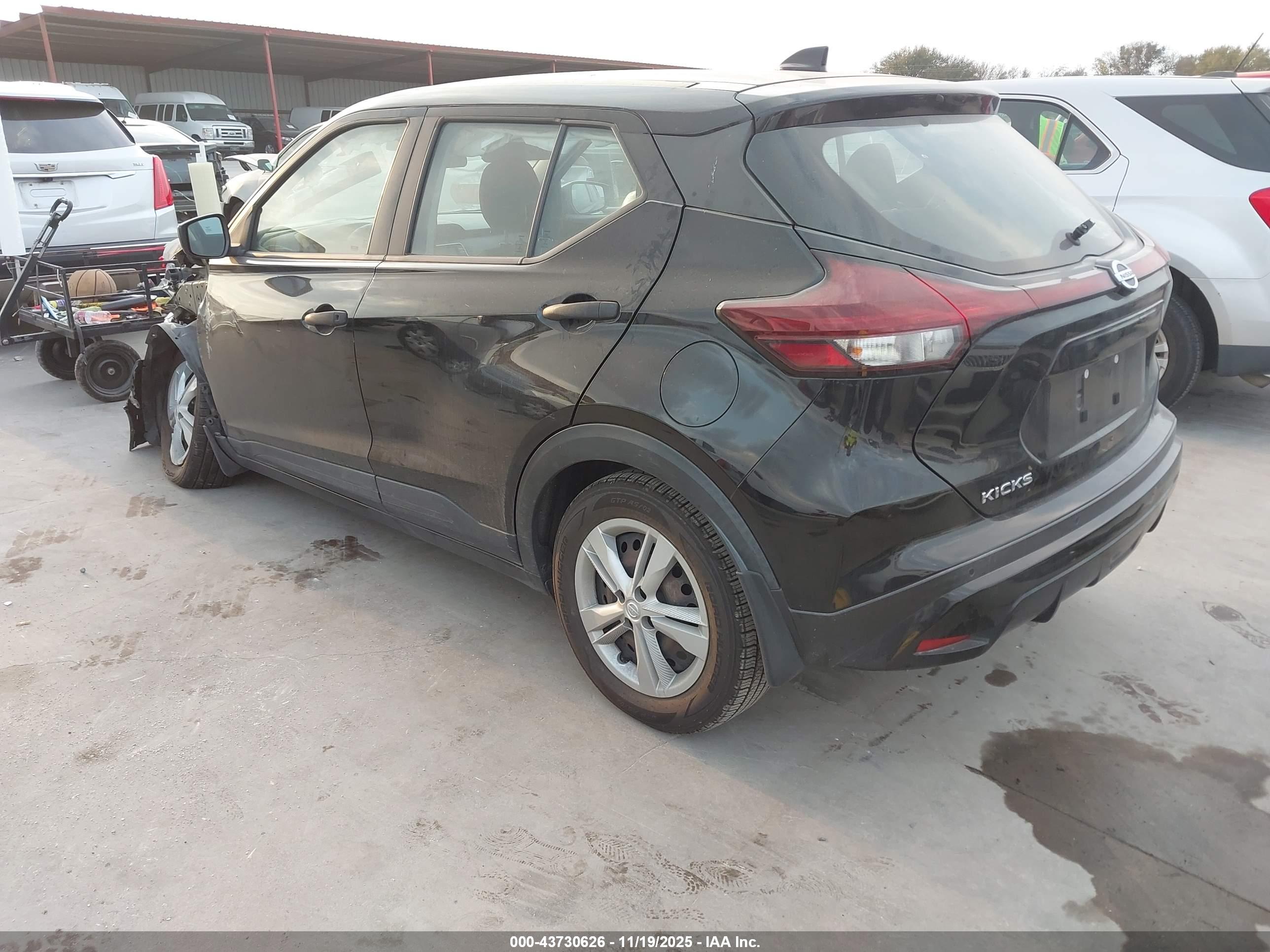 NISSAN KICKS image 3