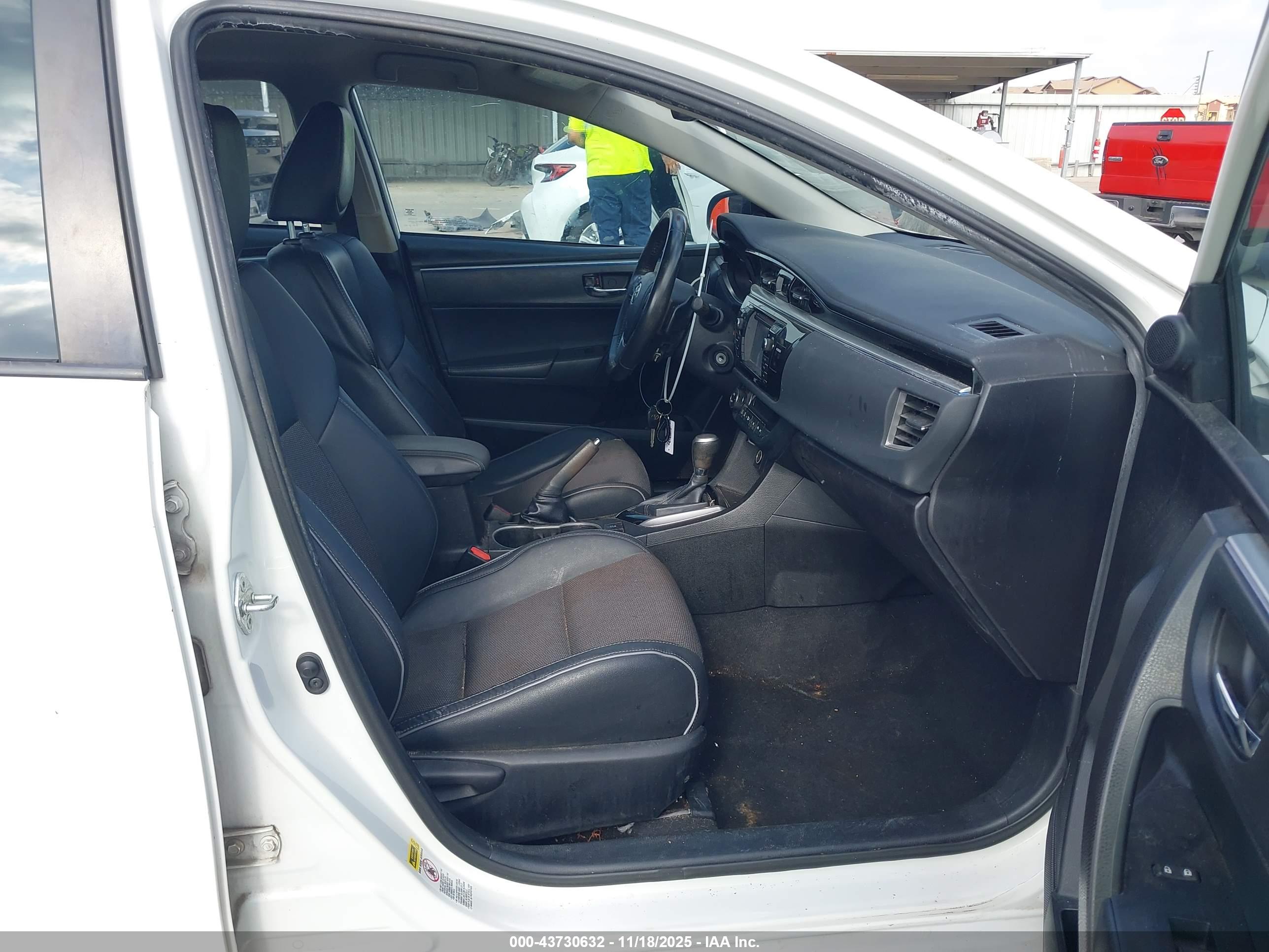 TOYOTA COROLLA image 5