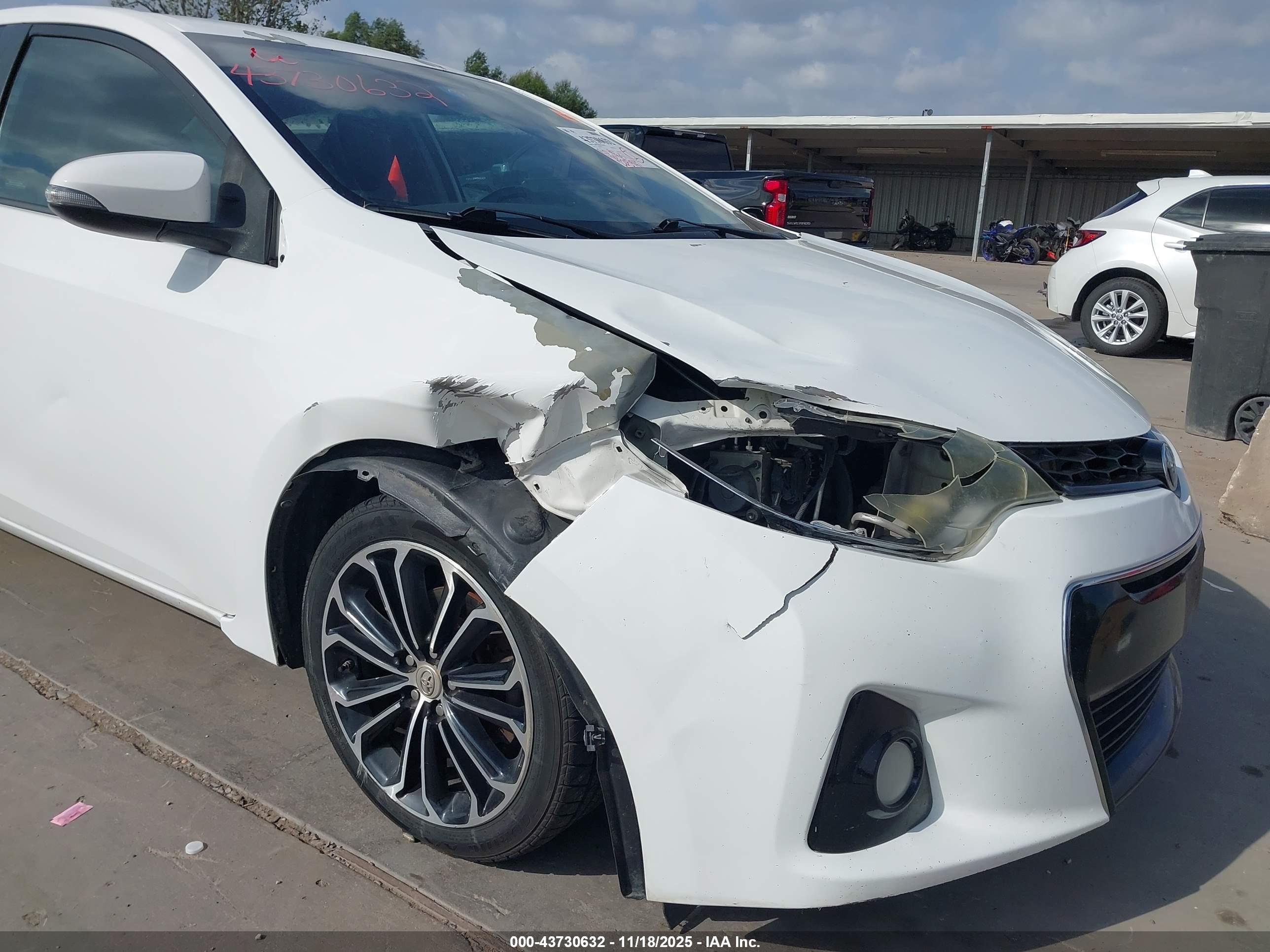 TOYOTA COROLLA image 6