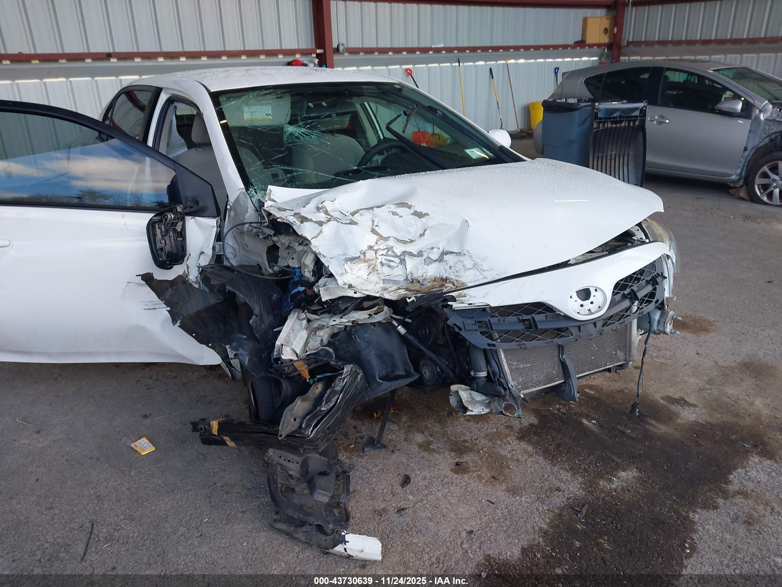 TOYOTA COROLLA image 6