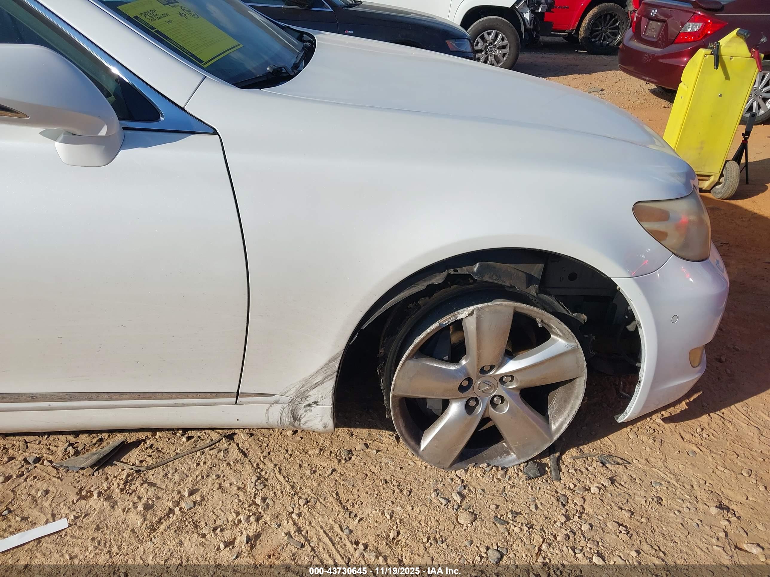 LEXUS LS image 6