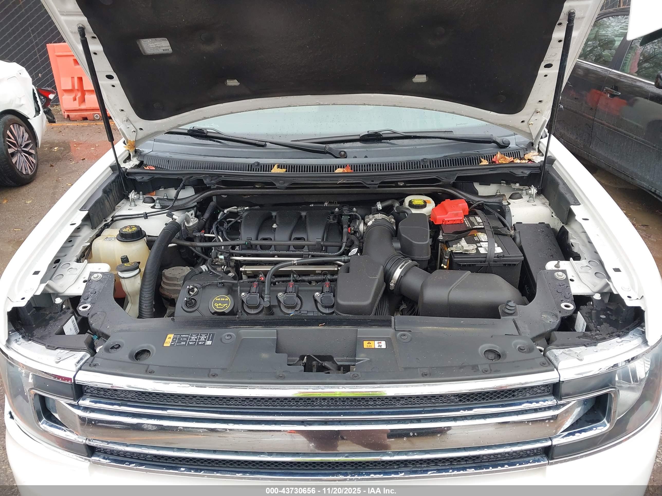 FORD FLEX image 10