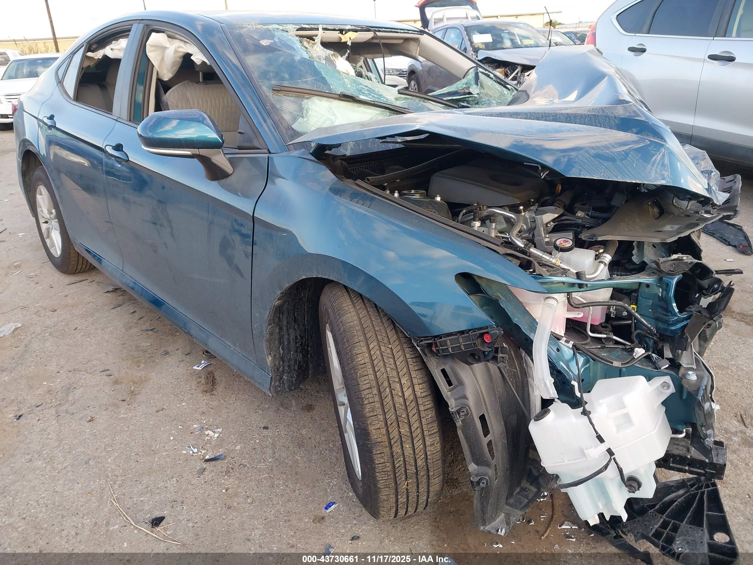 TOYOTA CAMRY image 6